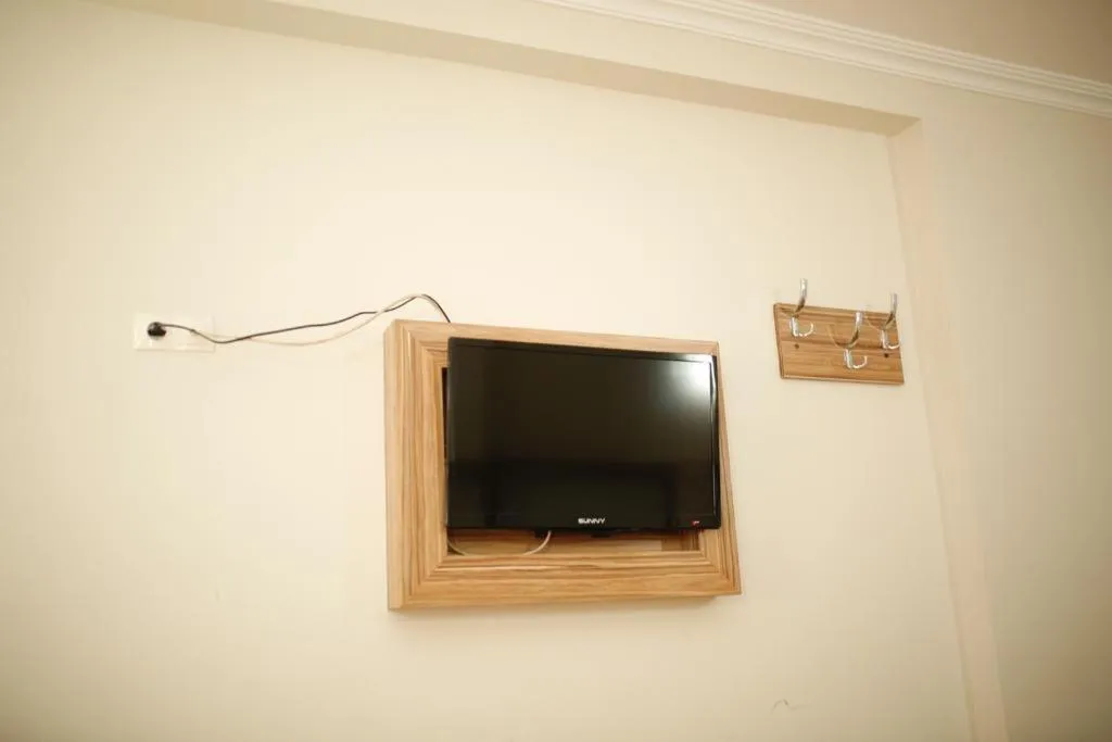 TV and multimedia in Özhan Hotel