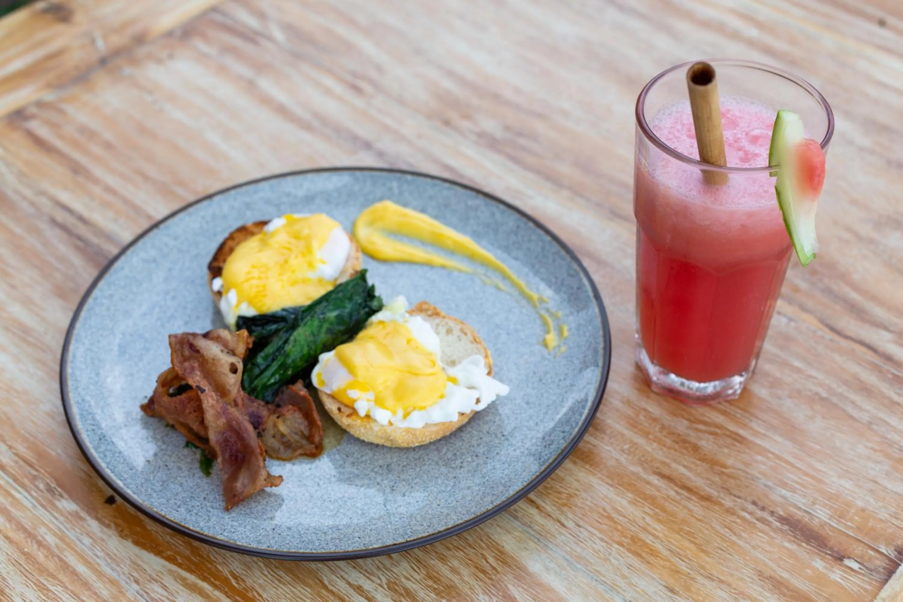 Breakfast in Sunrise Cottage