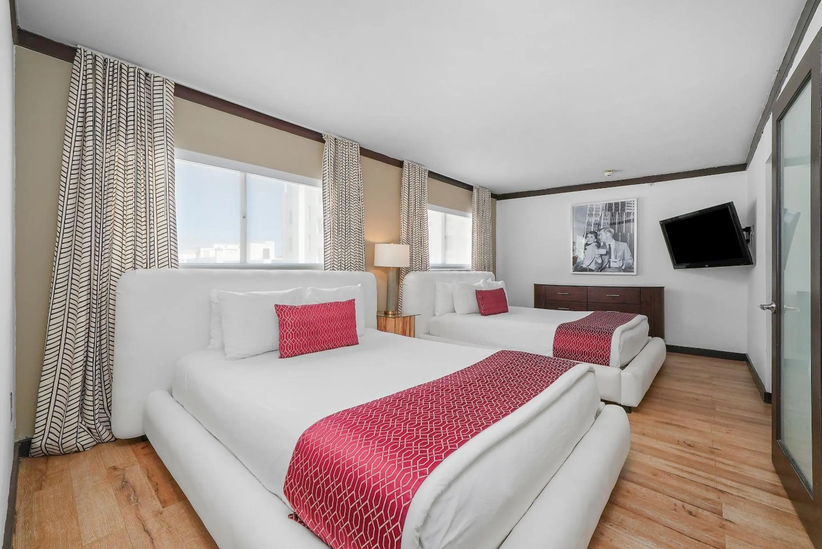 Bed in Metropole Suites South Beach