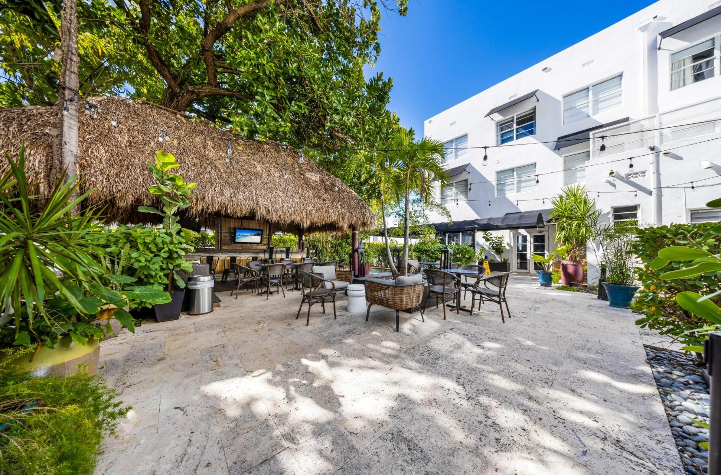 Area and facilities in Metropole Suites South Beach