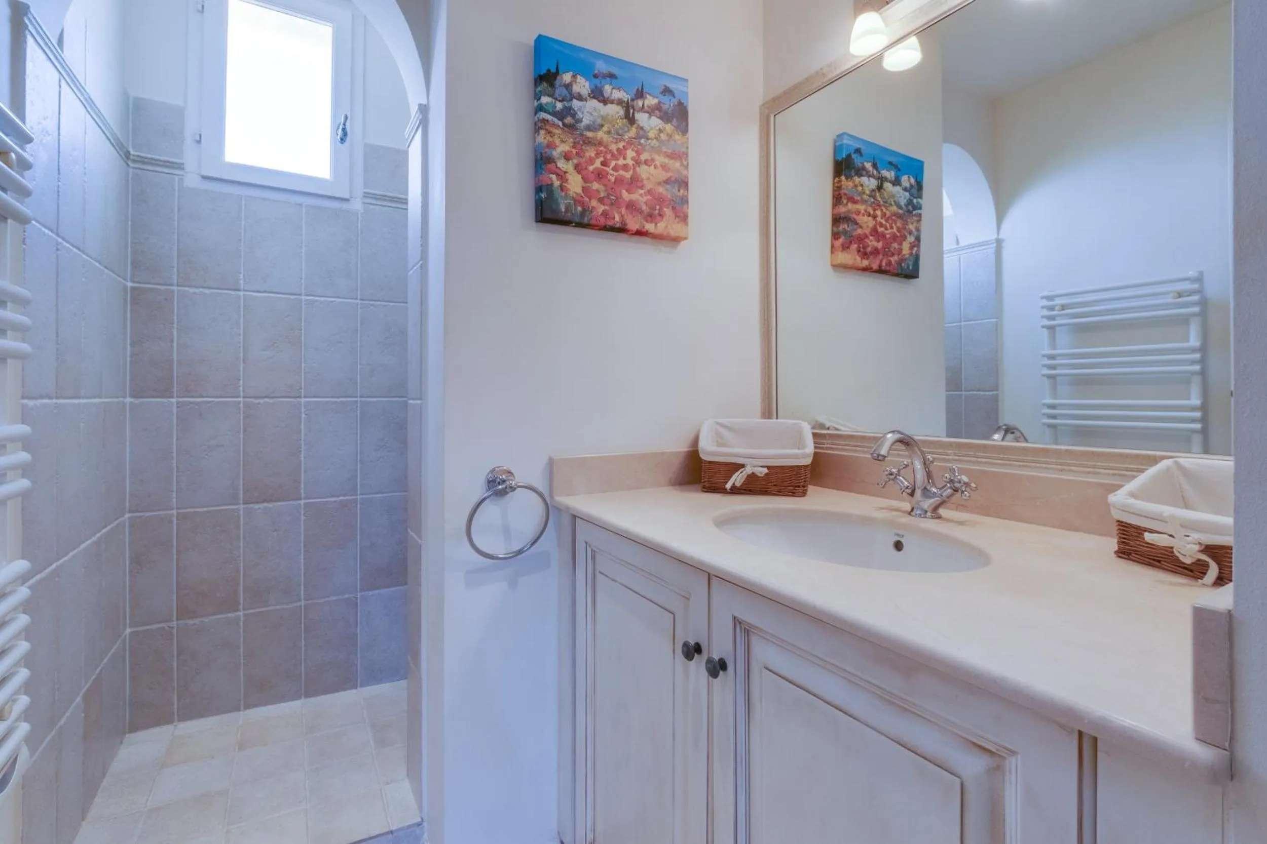 Bathroom in Les Appartements et Maisons du Domaine de Saint Endréol Golf & Spa Resort