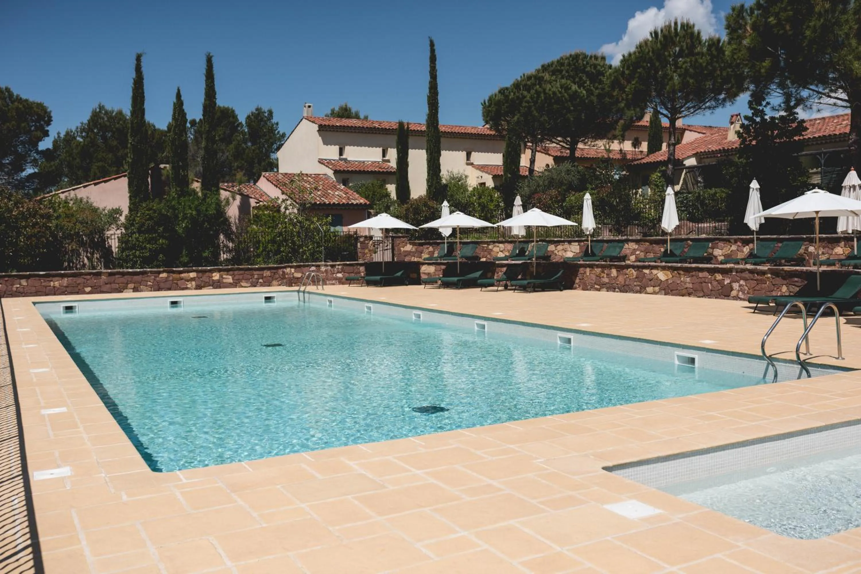 Swimming pool in Les Appartements et Maisons du Domaine de Saint Endréol Golf & Spa Resort