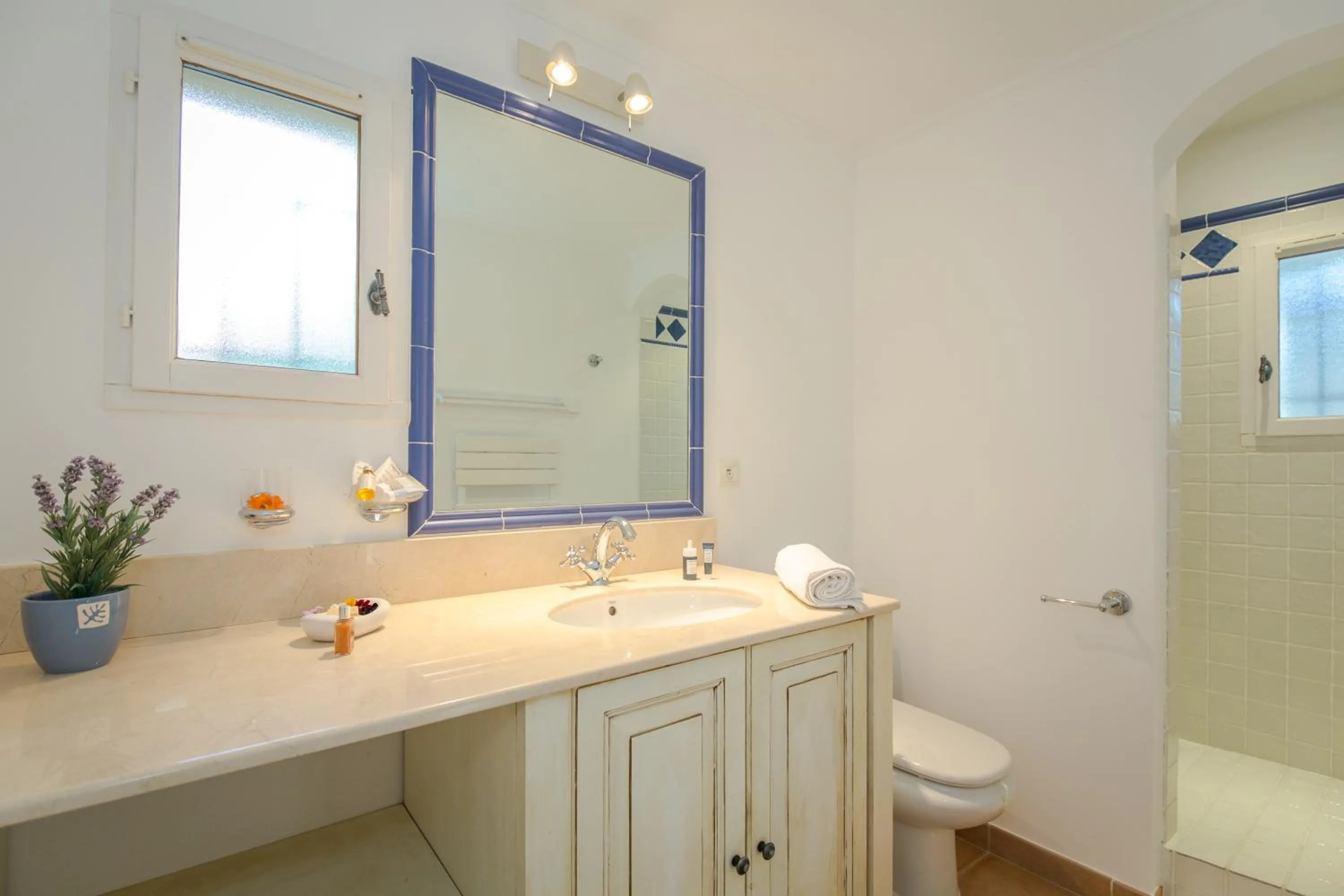 Bathroom in Les Appartements et Maisons du Domaine de Saint Endréol Golf & Spa Resort