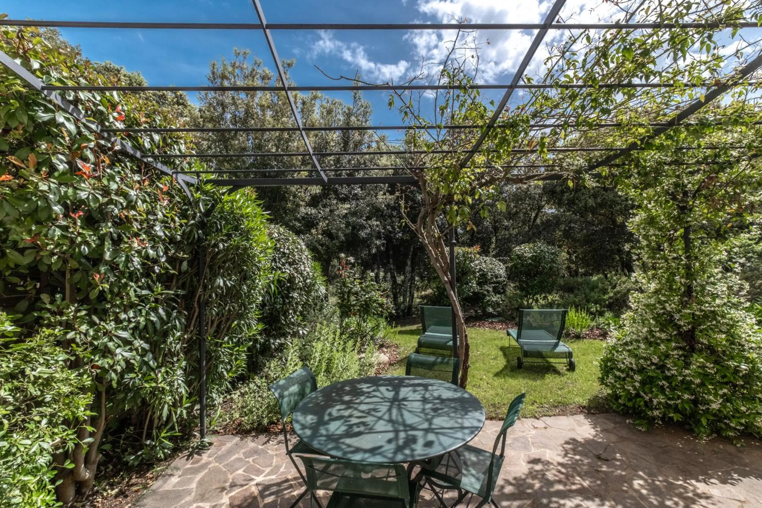 Patio in Les Appartements et Maisons du Domaine de Saint Endréol Golf & Spa Resort