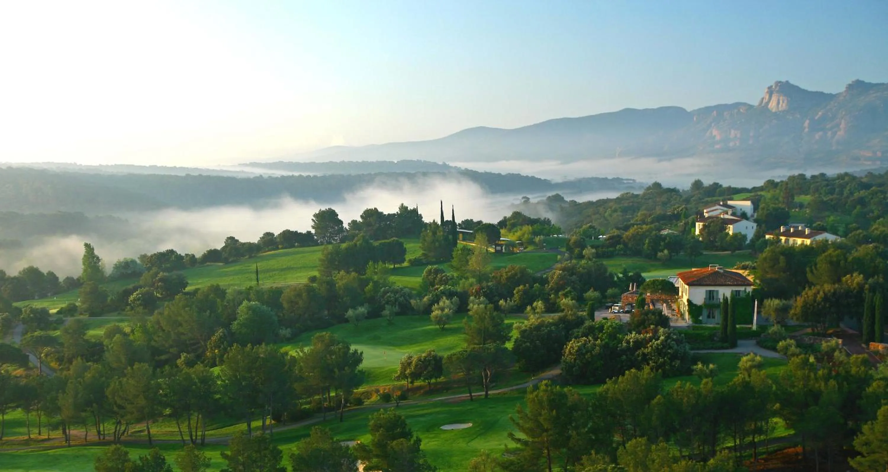 Area and facilities in Les Appartements et Maisons du Domaine de Saint Endréol Golf & Spa Resort