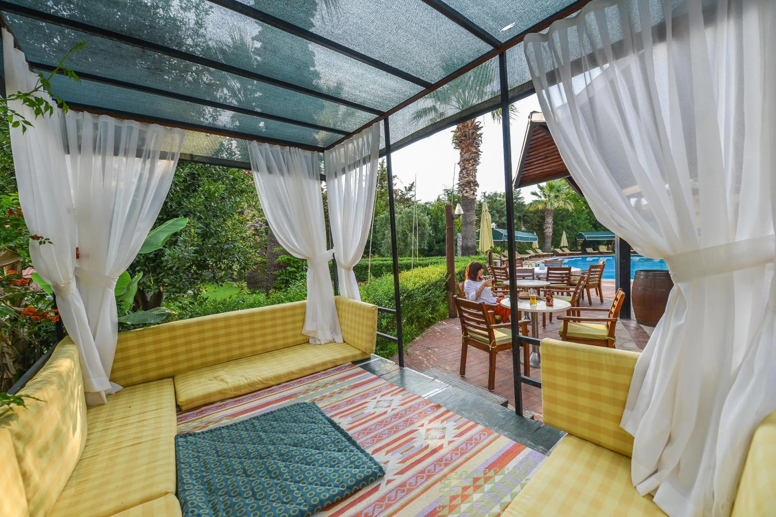 Patio in Rebin Beach Hotel