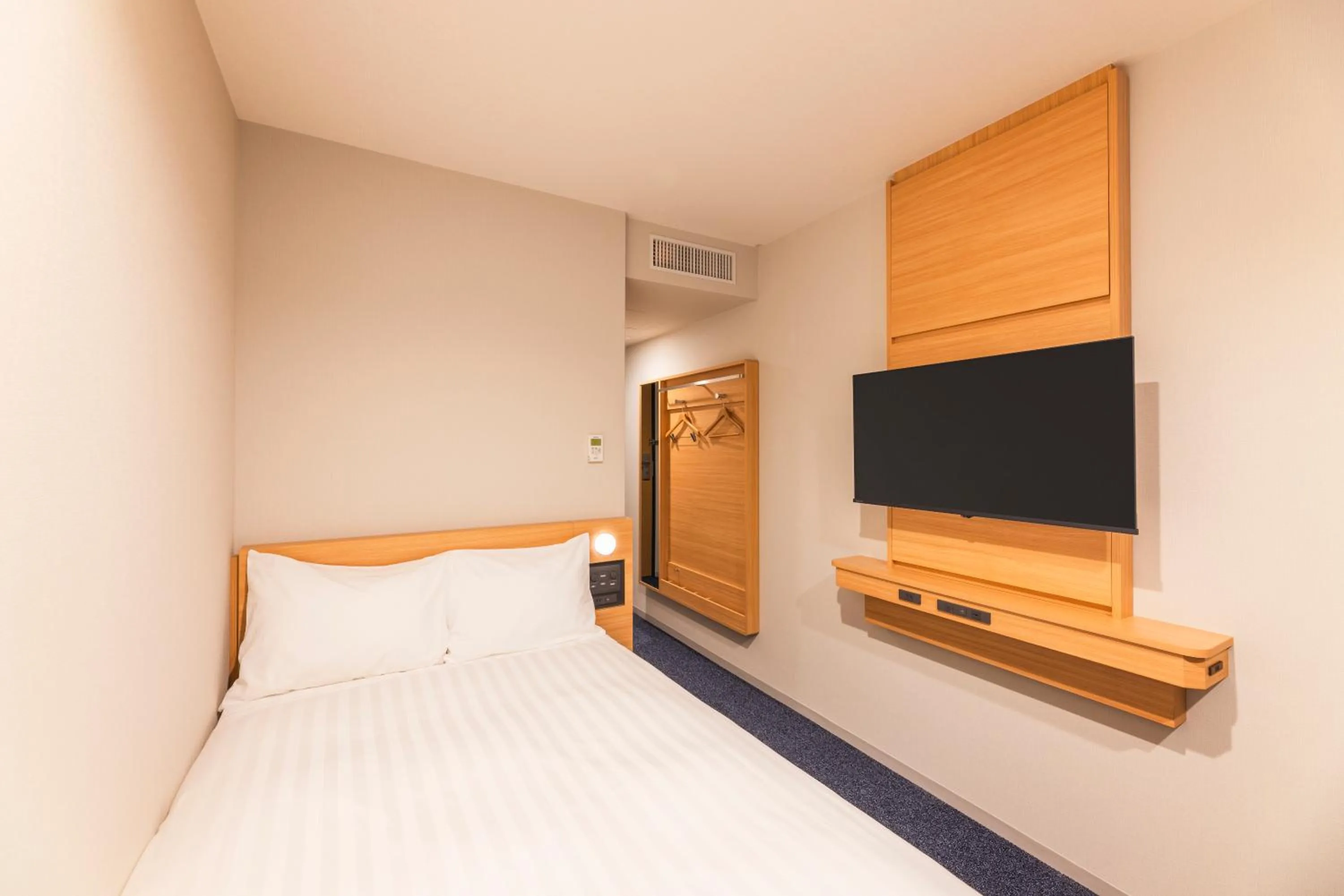 Bed in Sotetsu Fresa Inn Nagano-Ueda