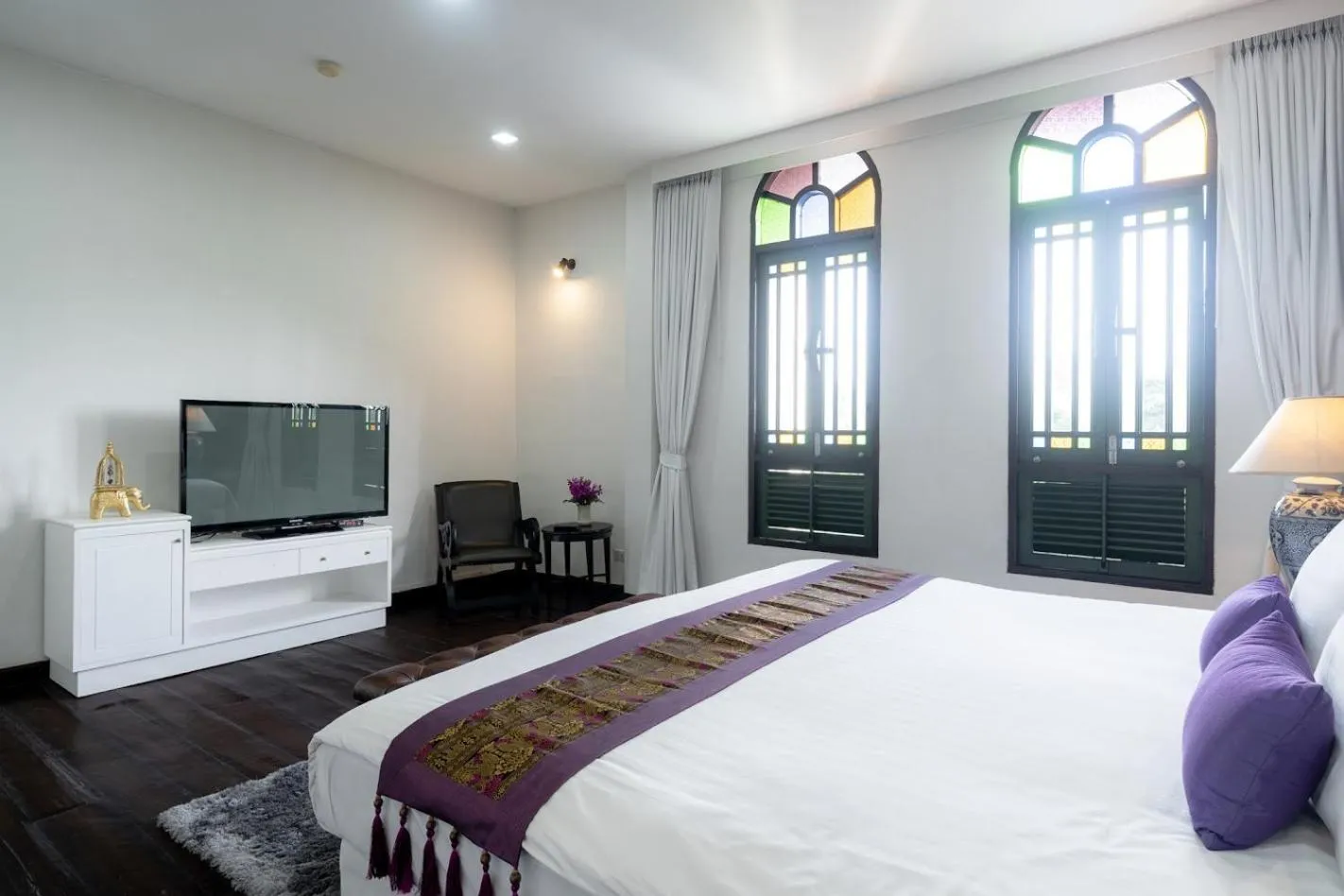 Bed in Cheva Gallery Boutique Hotel