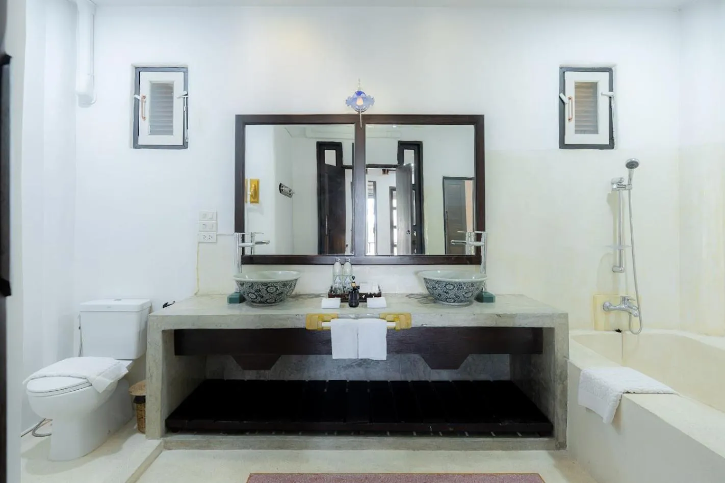 Cheva Gallery Boutique Hotel