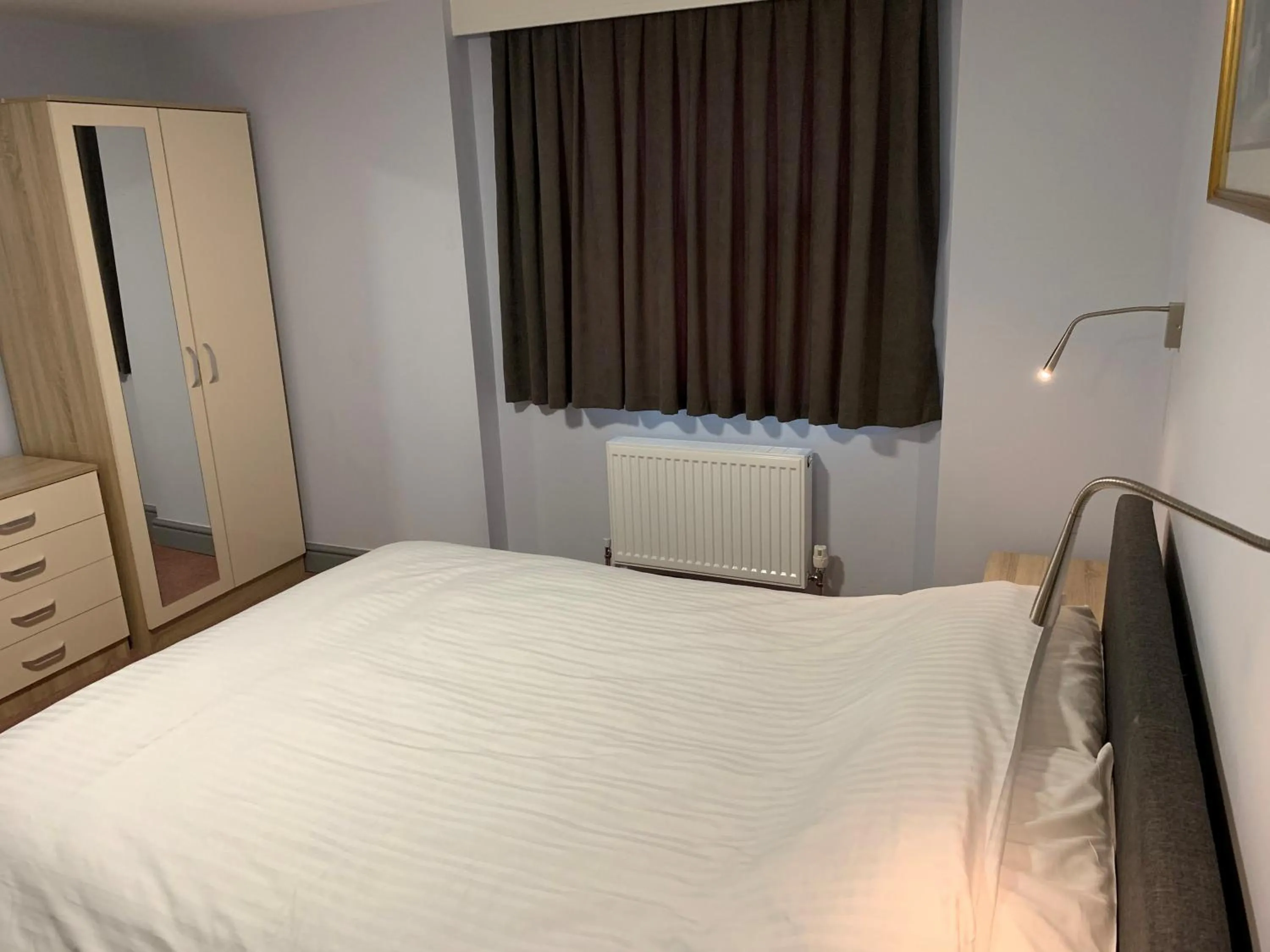 Bedroom, Bed in The Town Hotel