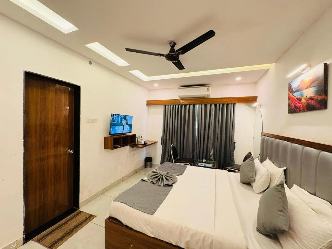 Bed in Rajdhani Resort Lonavala