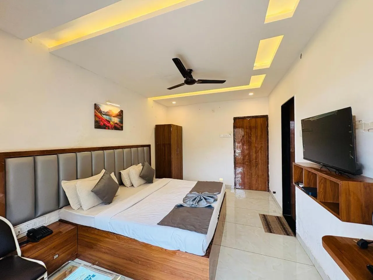 Bed in Rajdhani Resort Lonavala