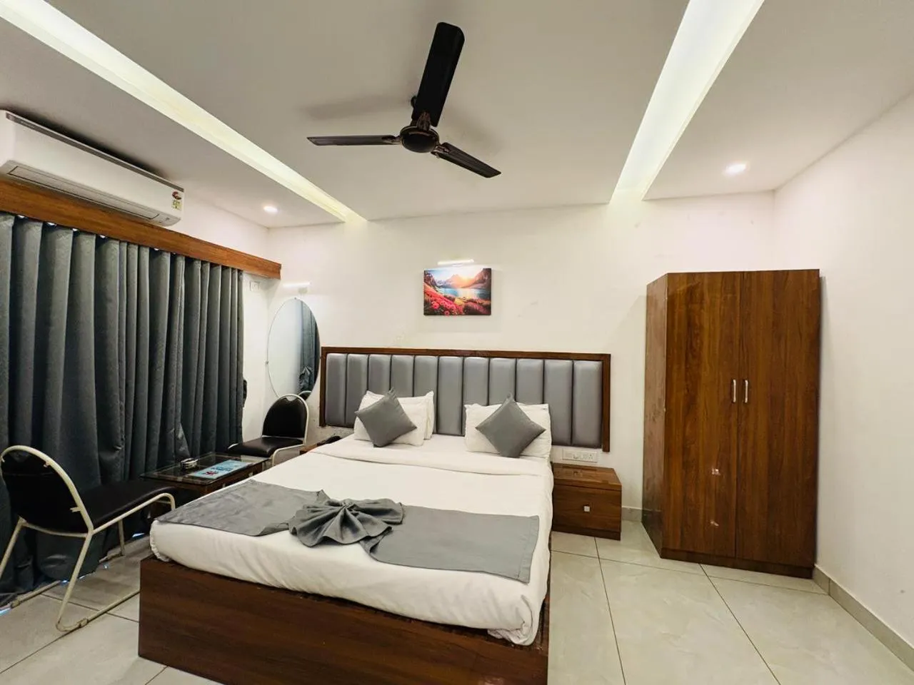 Bed in Rajdhani Resort Lonavala