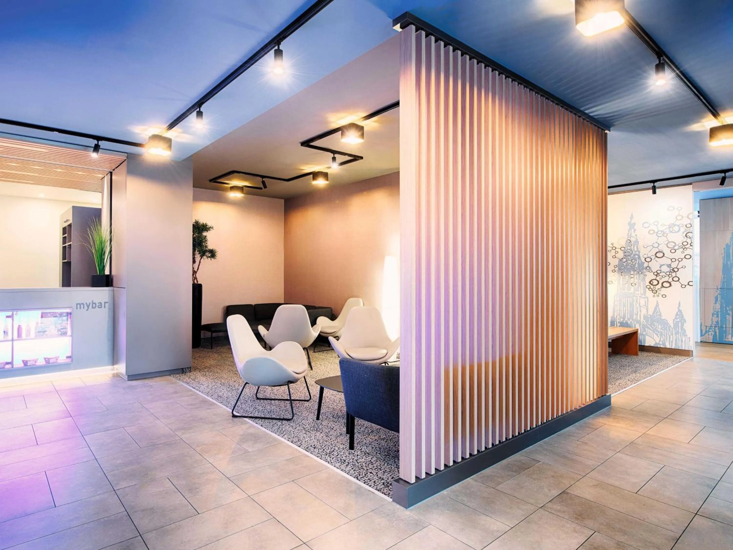 Lobby or reception in B&B Hotel Ulm