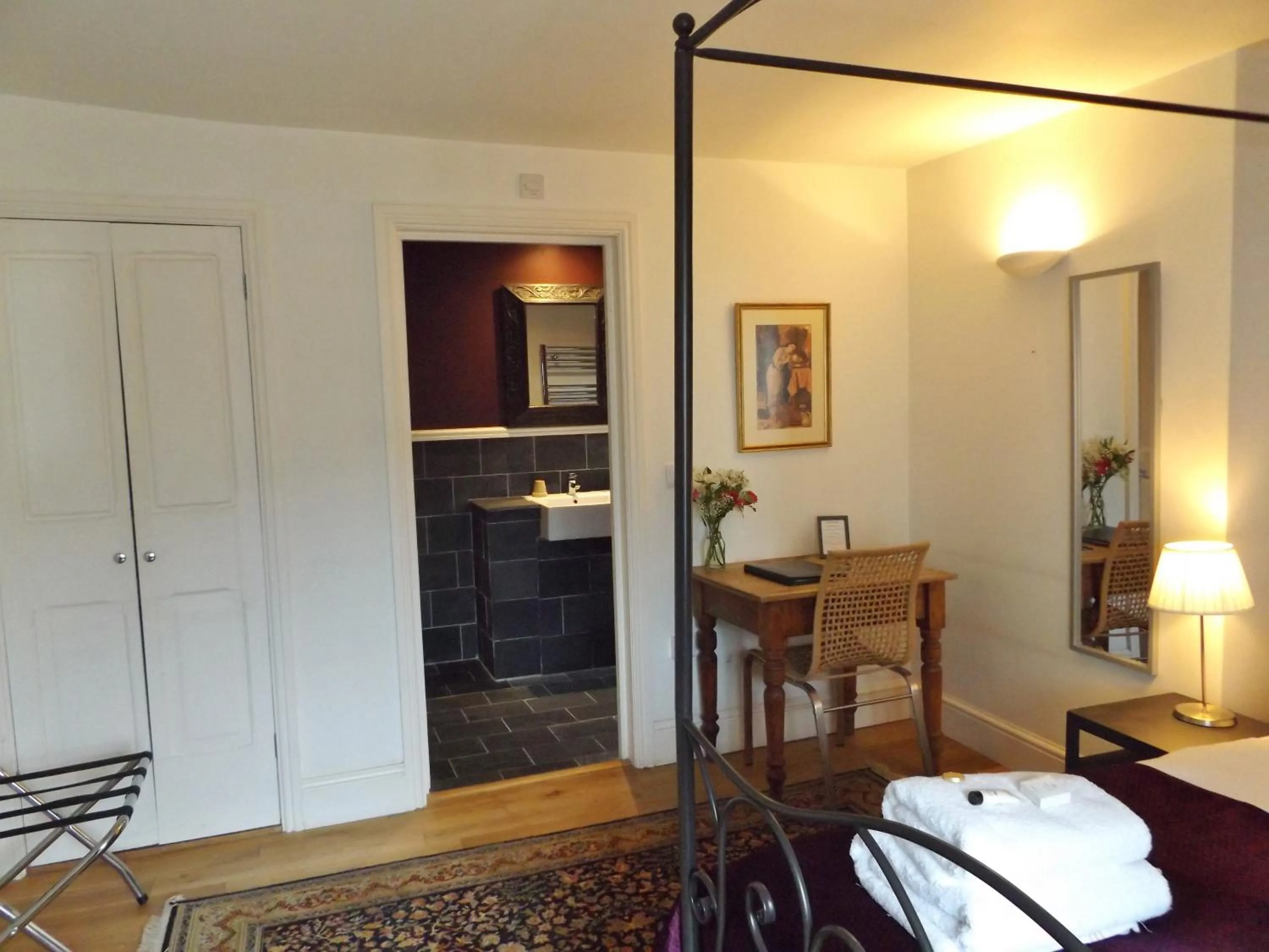 Bedroom in The Red Lion