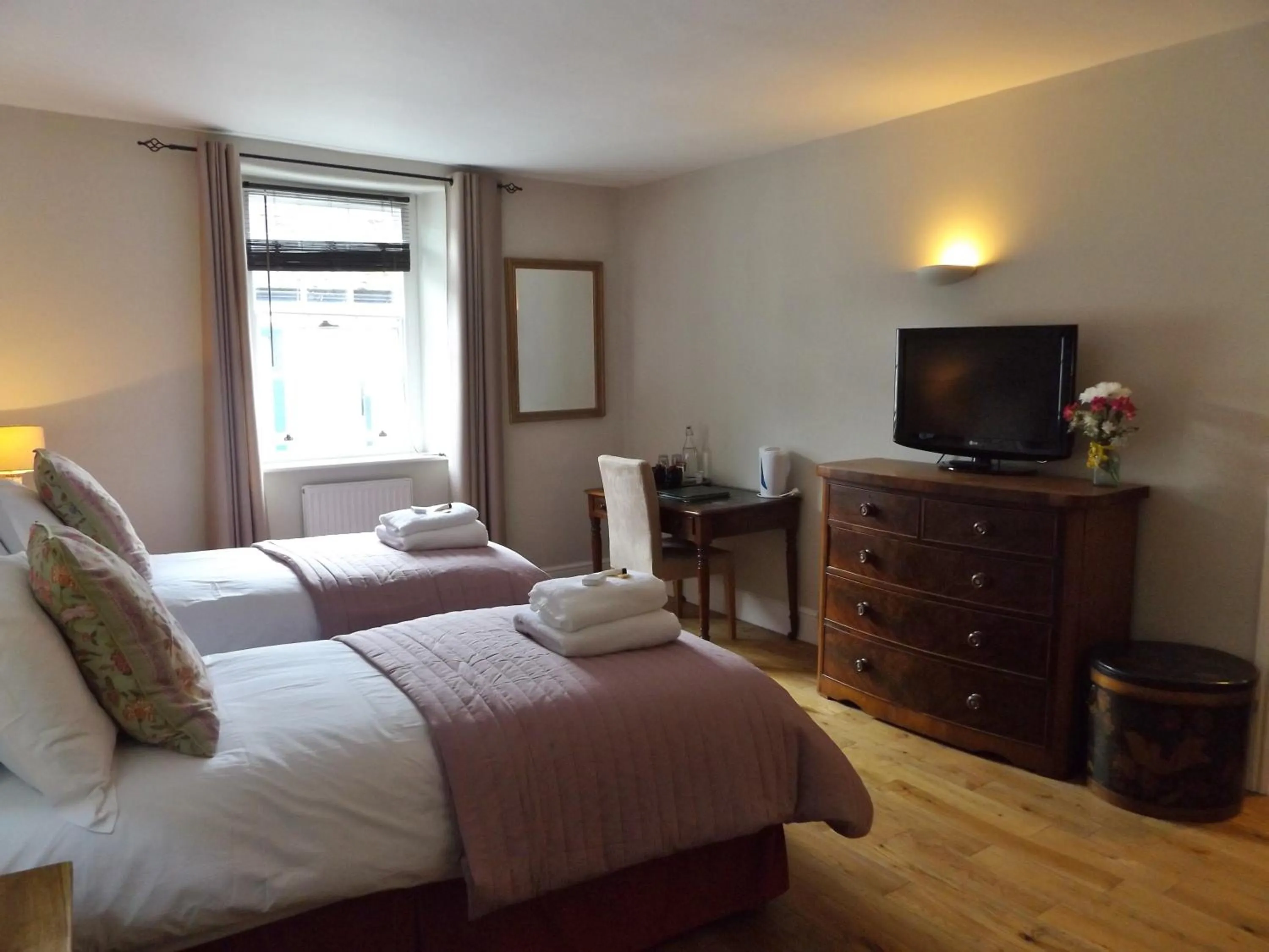 Bedroom in The Red Lion