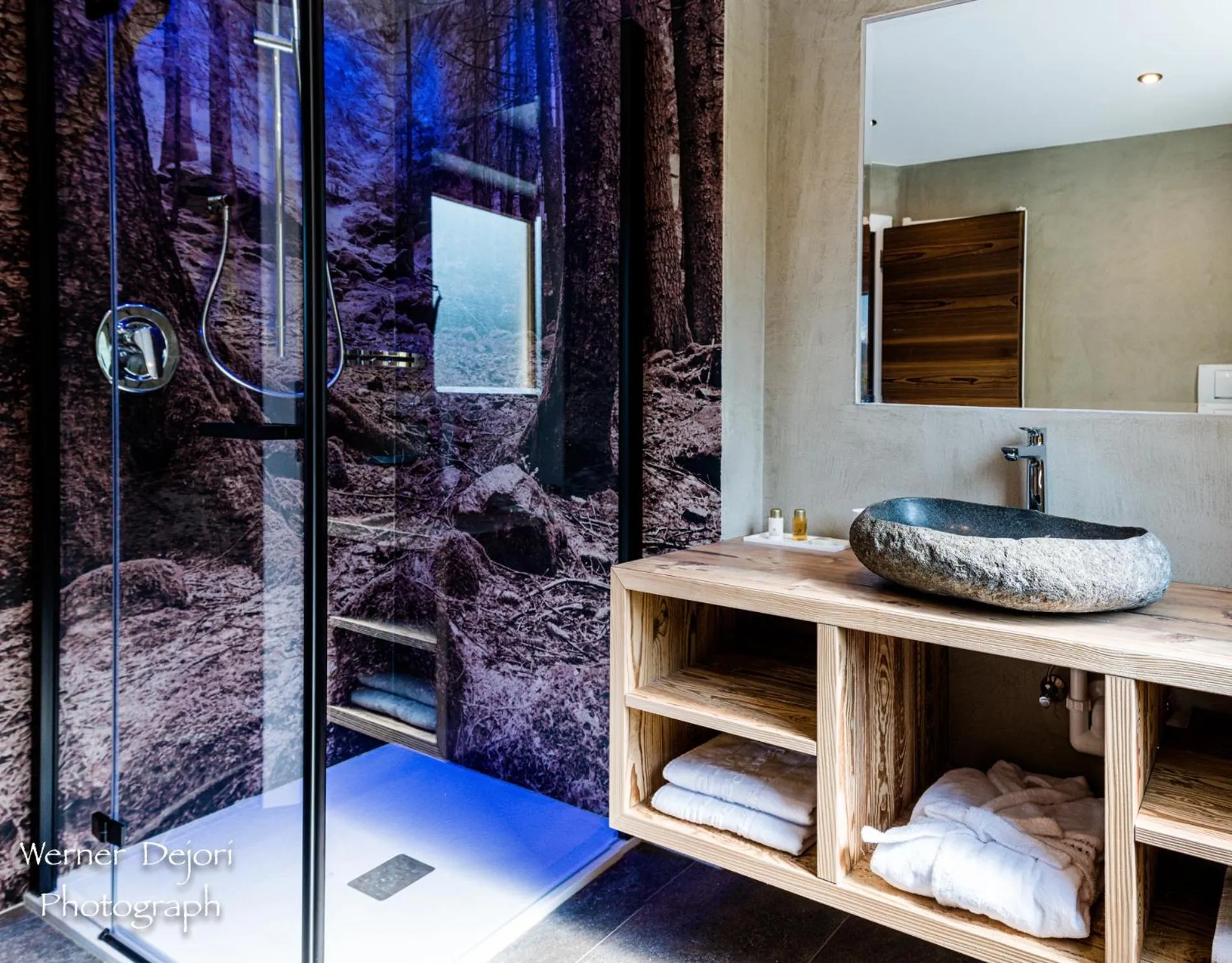 Shower in Garni Residence Soraiser