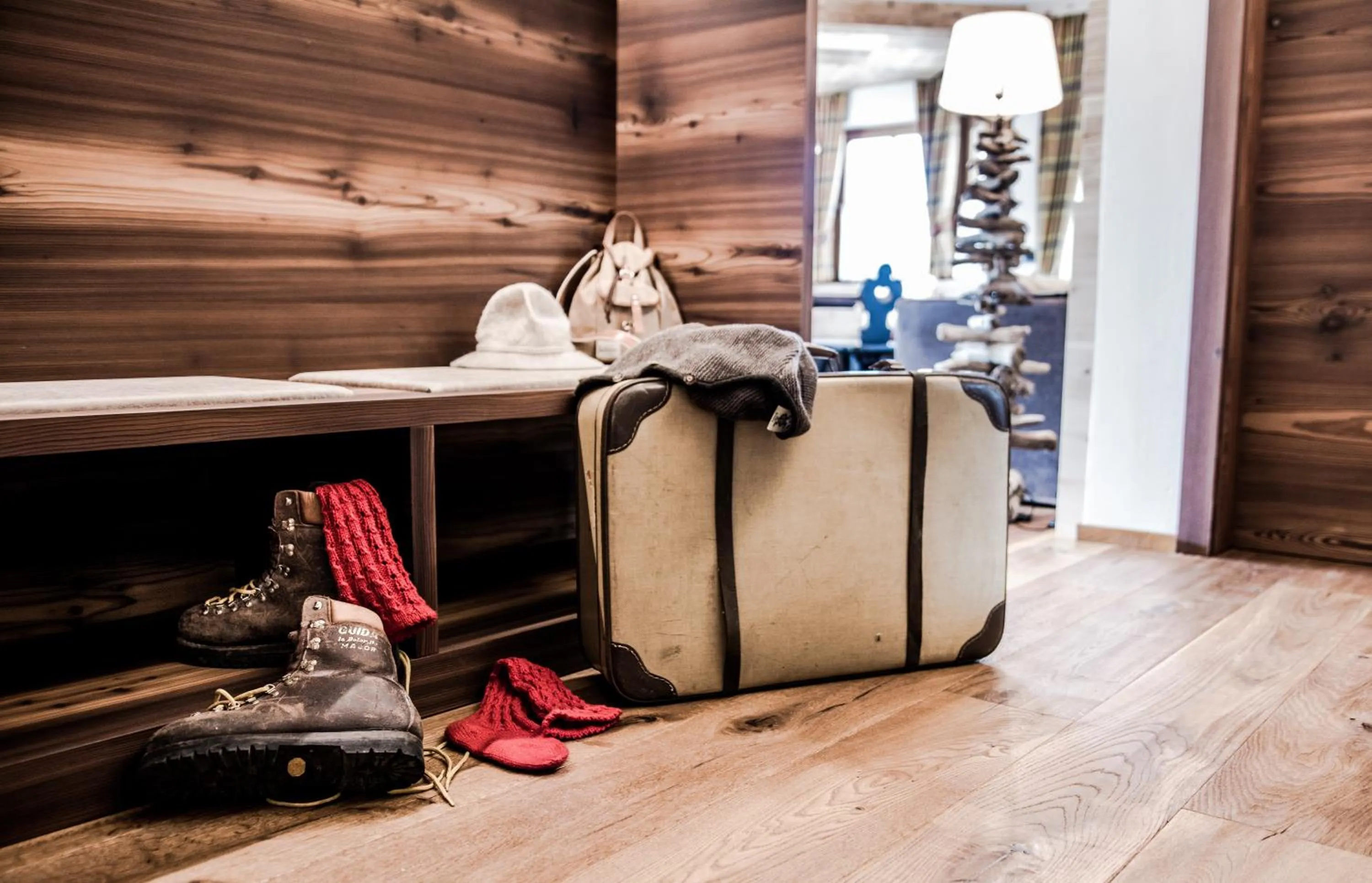 Decorative detail in Garni Residence Soraiser