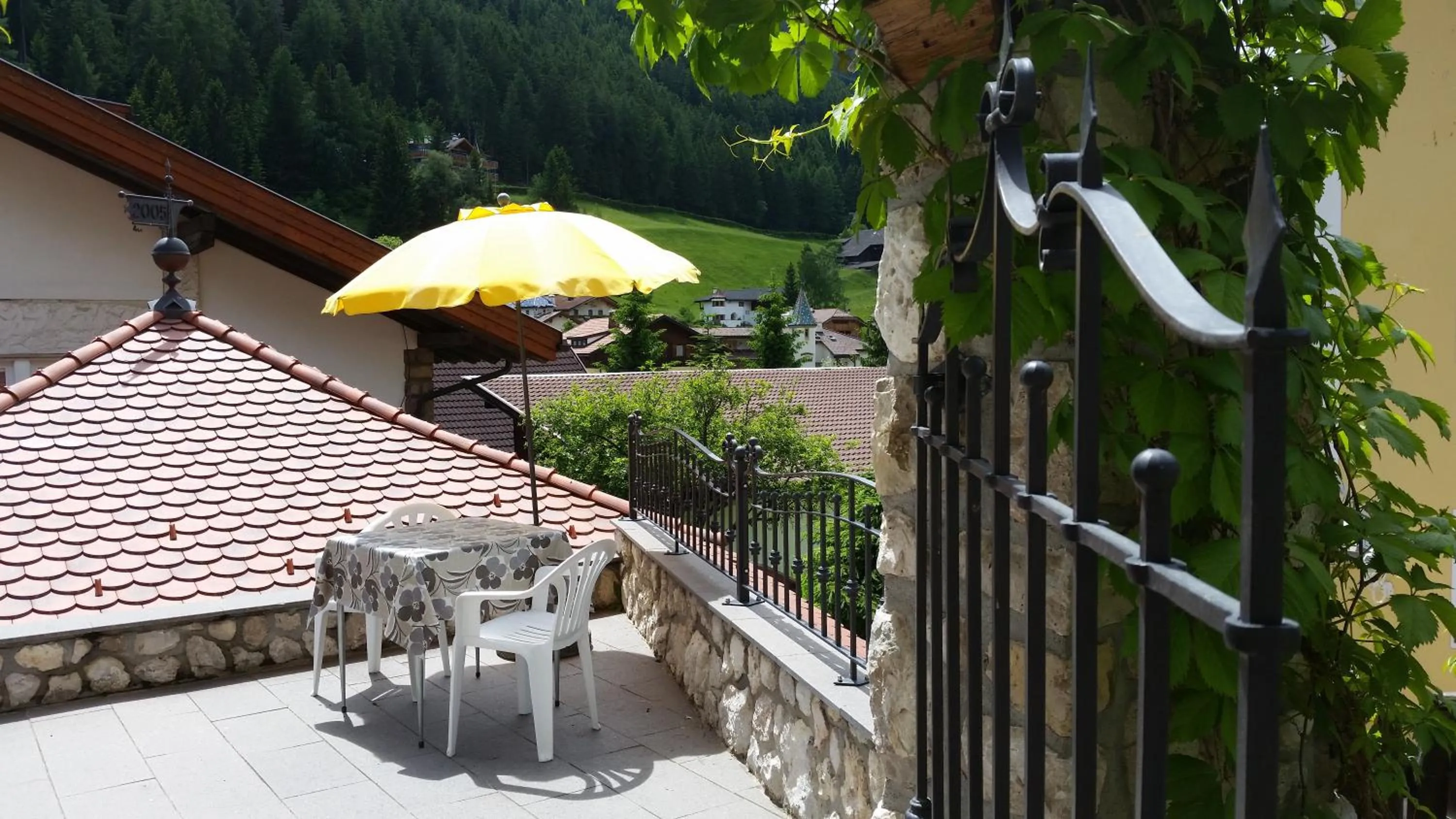 Patio in Residence La Planta