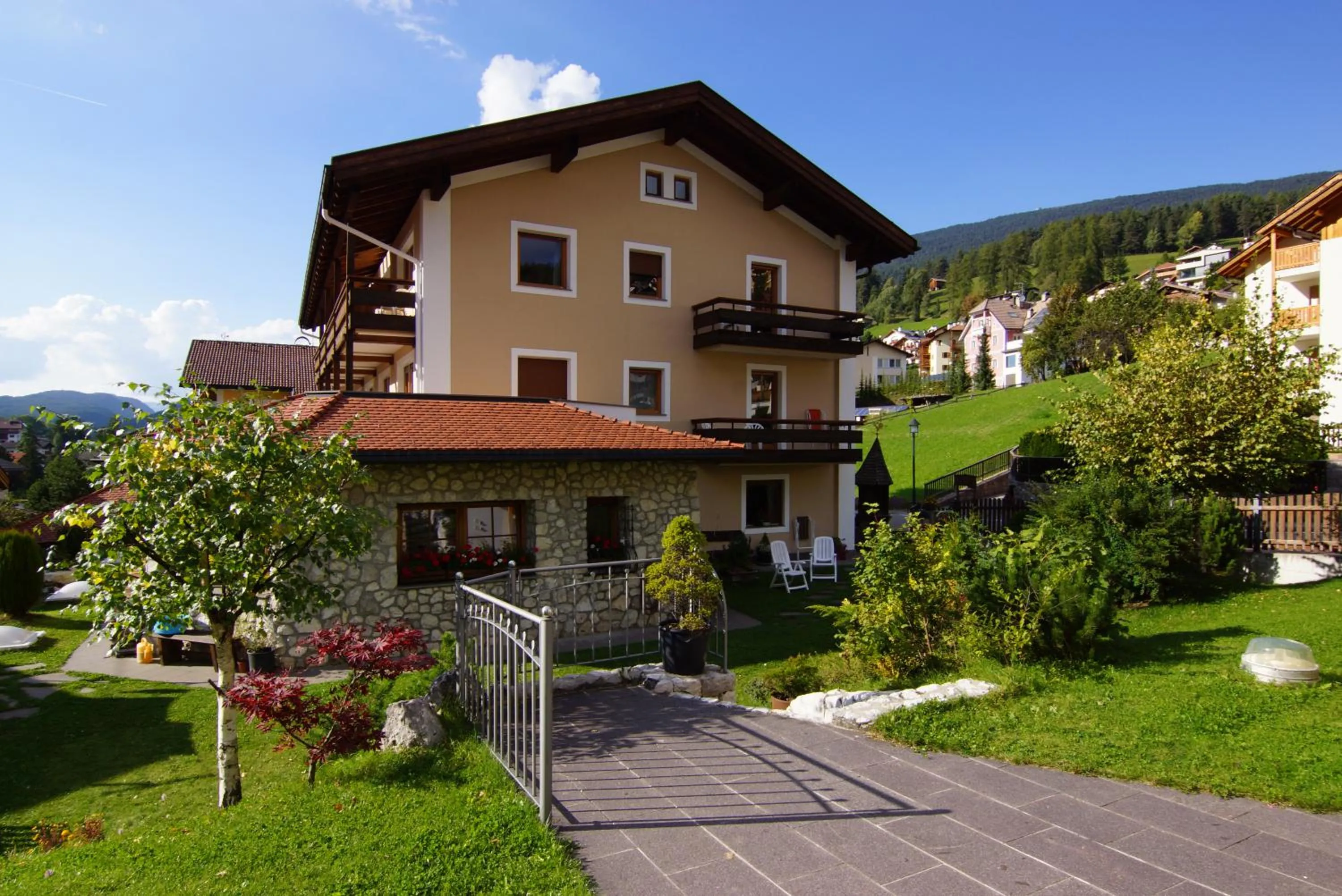Property building in Residence La Planta