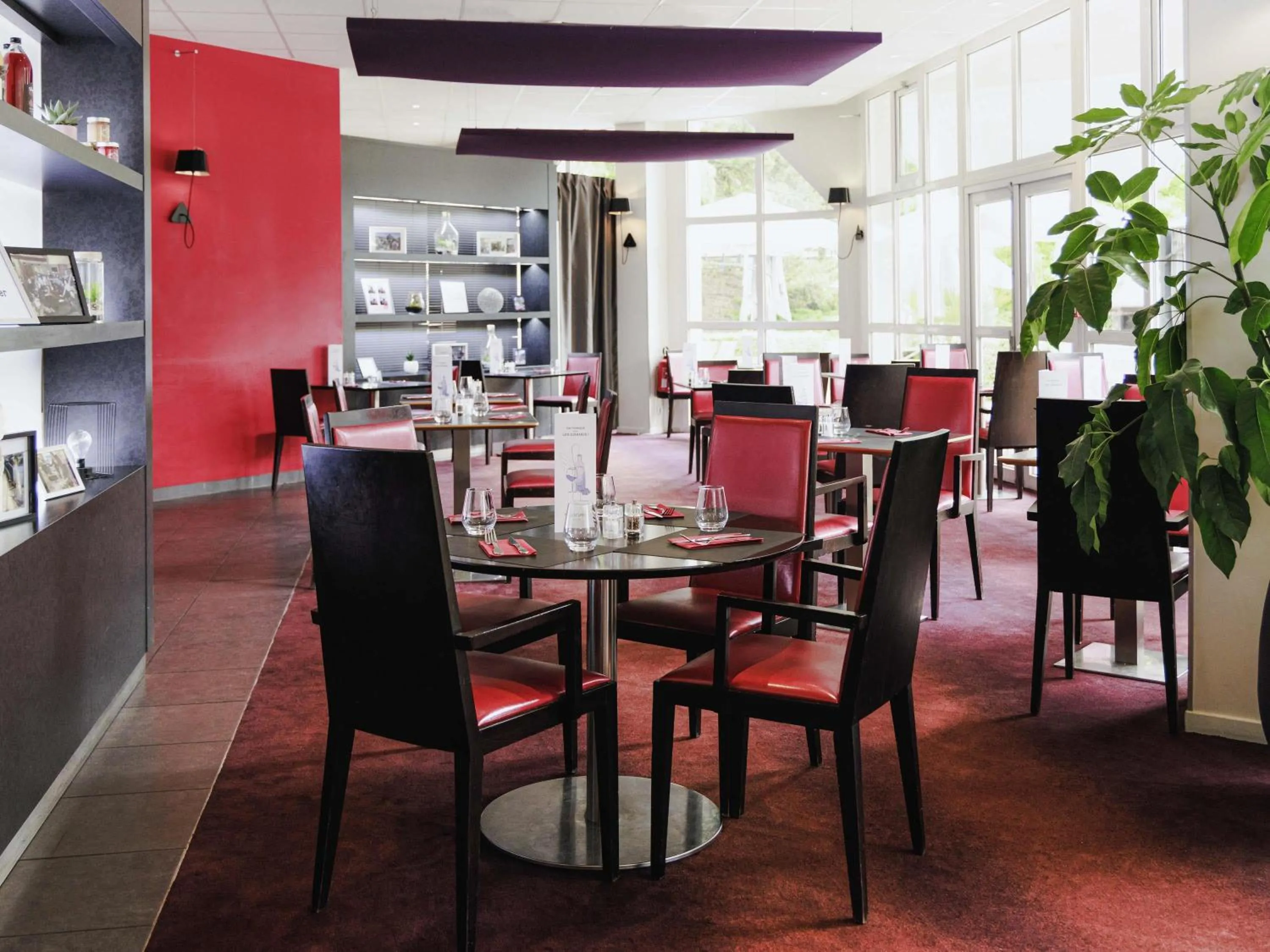 Restaurant/places to eat in Mercure Tours Nord