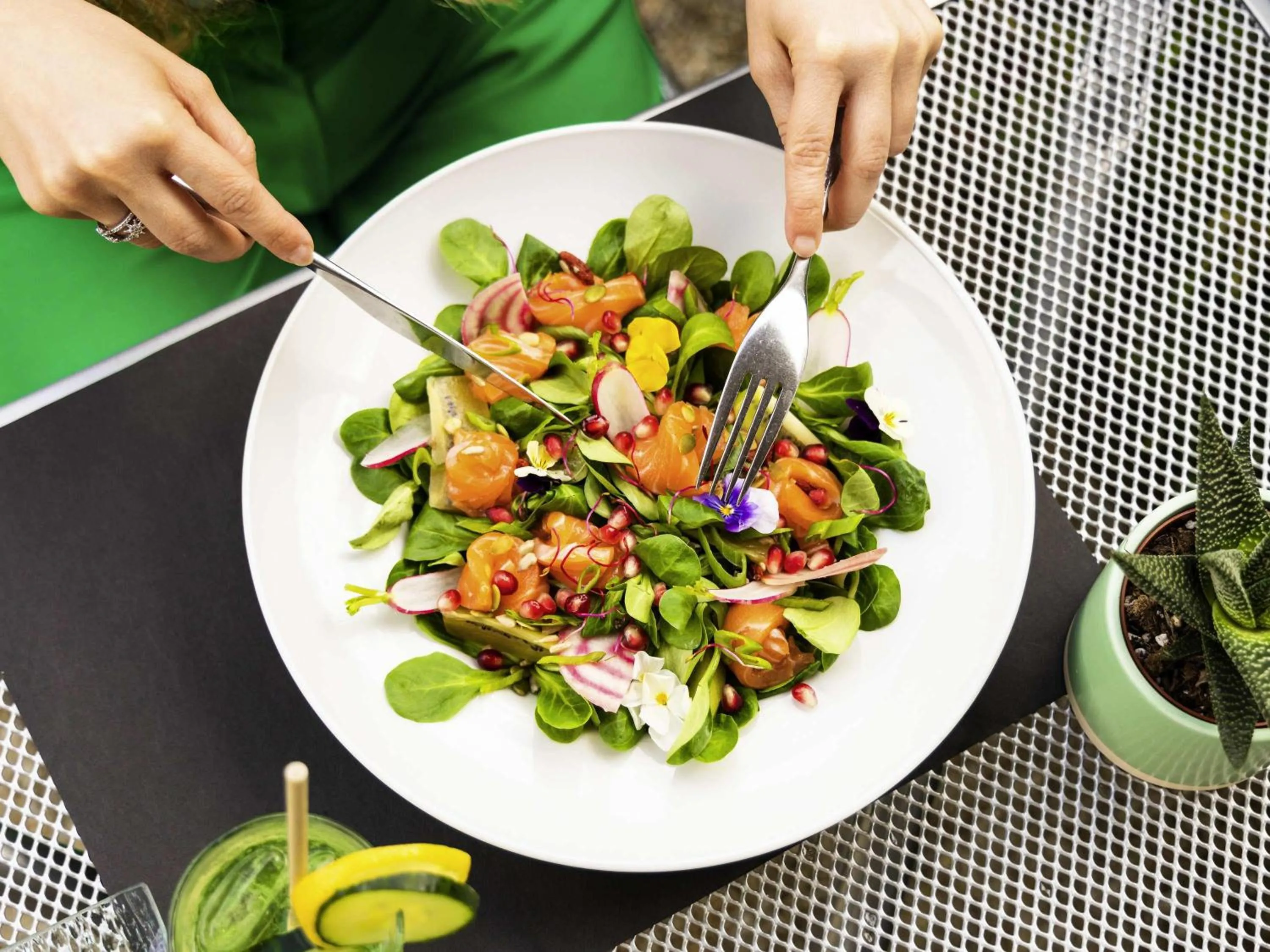 Restaurant/places to eat in Mercure Tours Nord