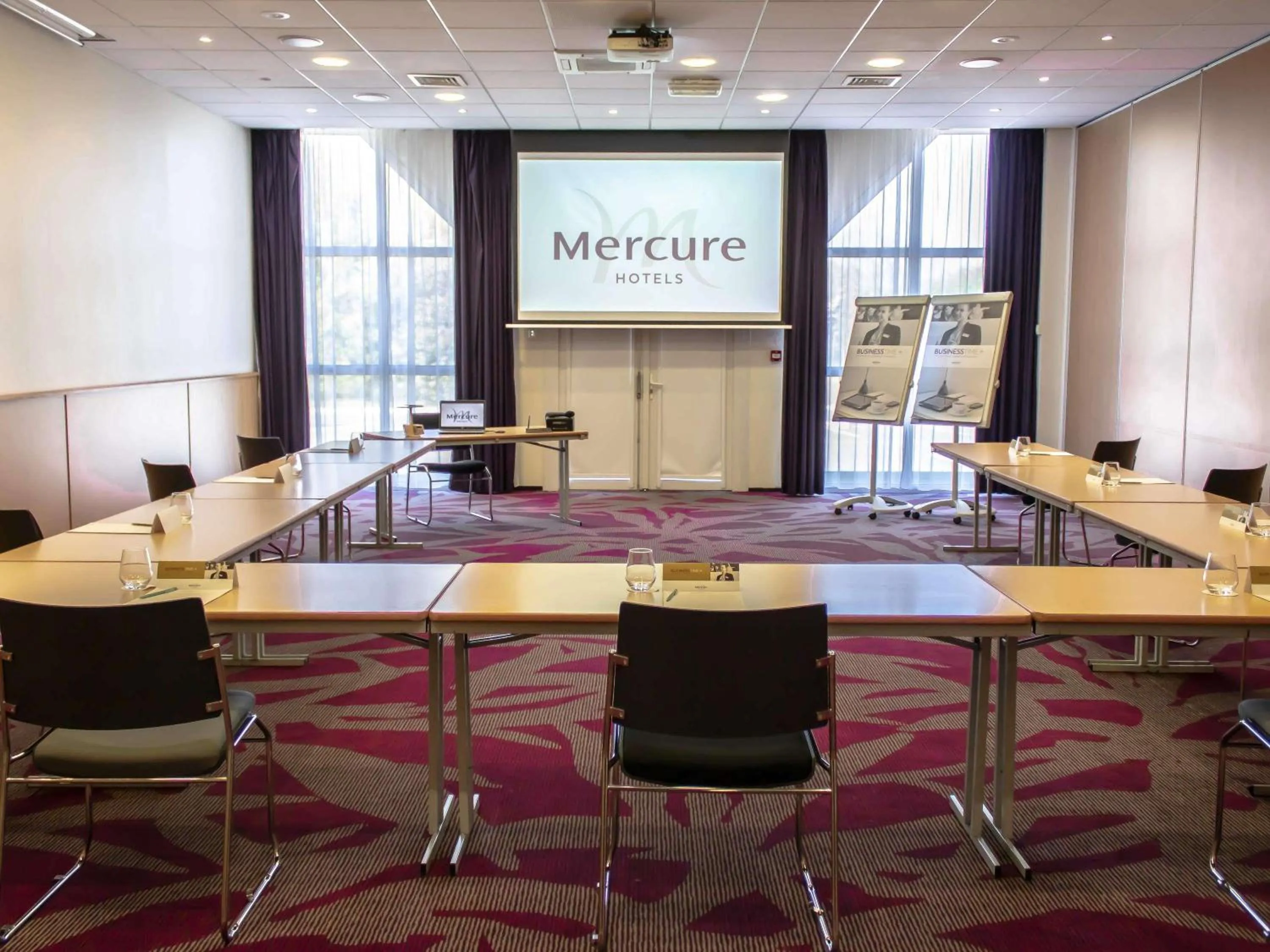 Meeting/conference room in Mercure Tours Nord