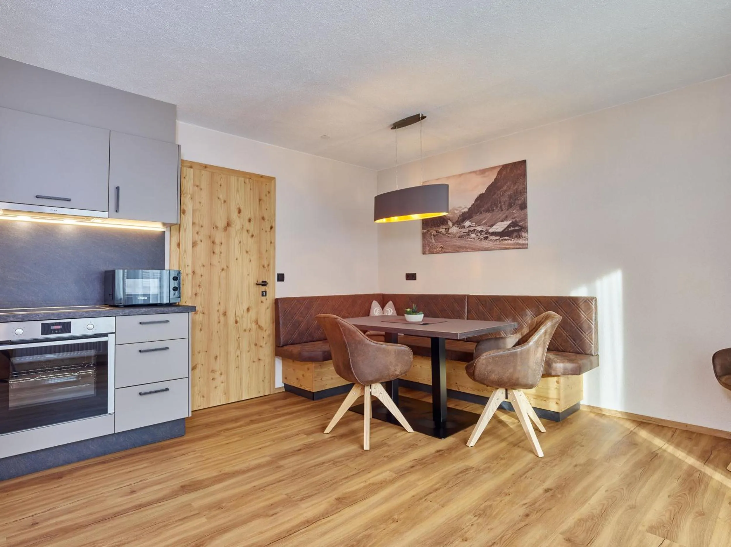 Dining area in Hotel Alt Vent Tyrol
