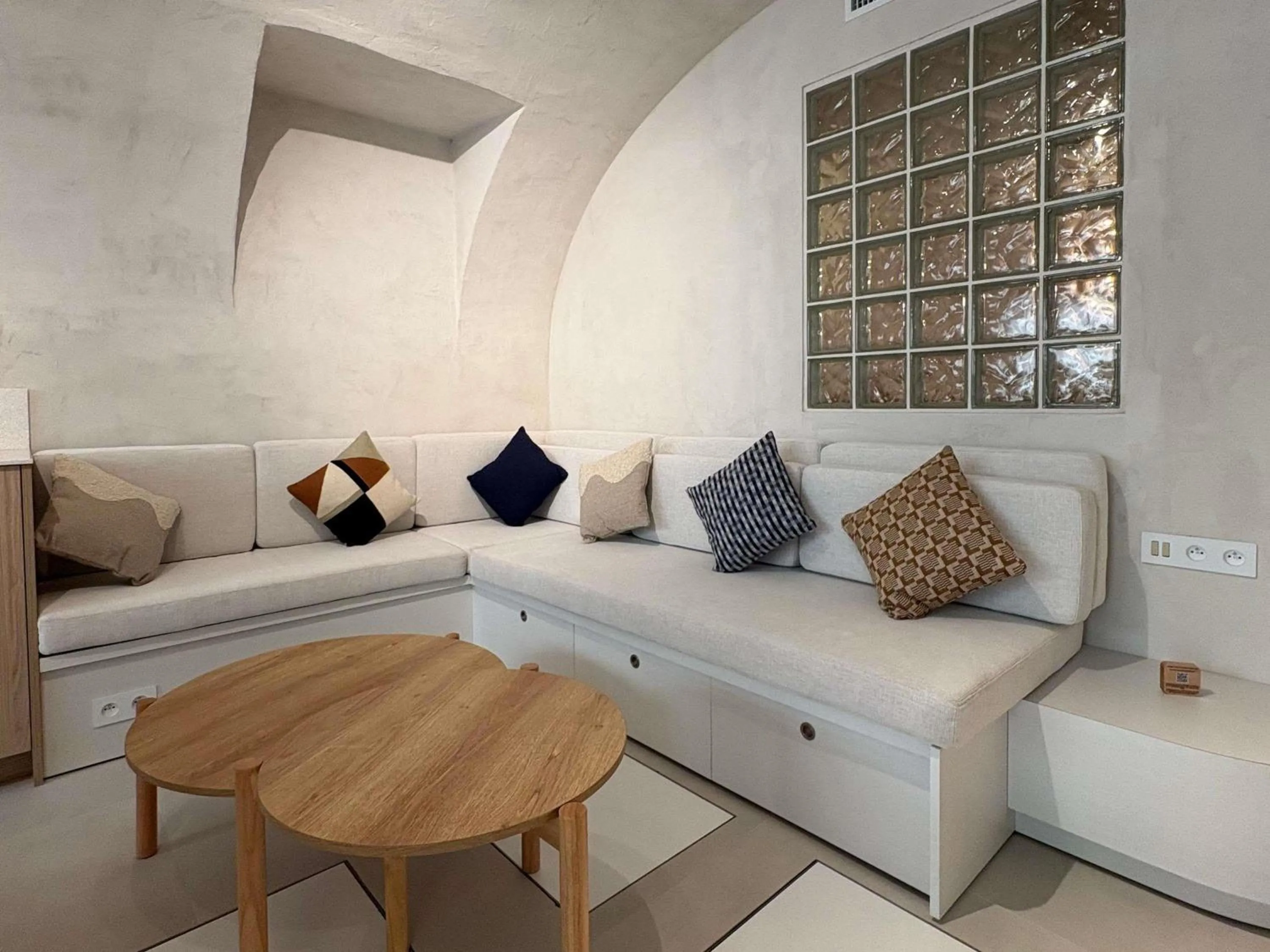 Bedroom in Mercure Nice Marché Aux Fleurs