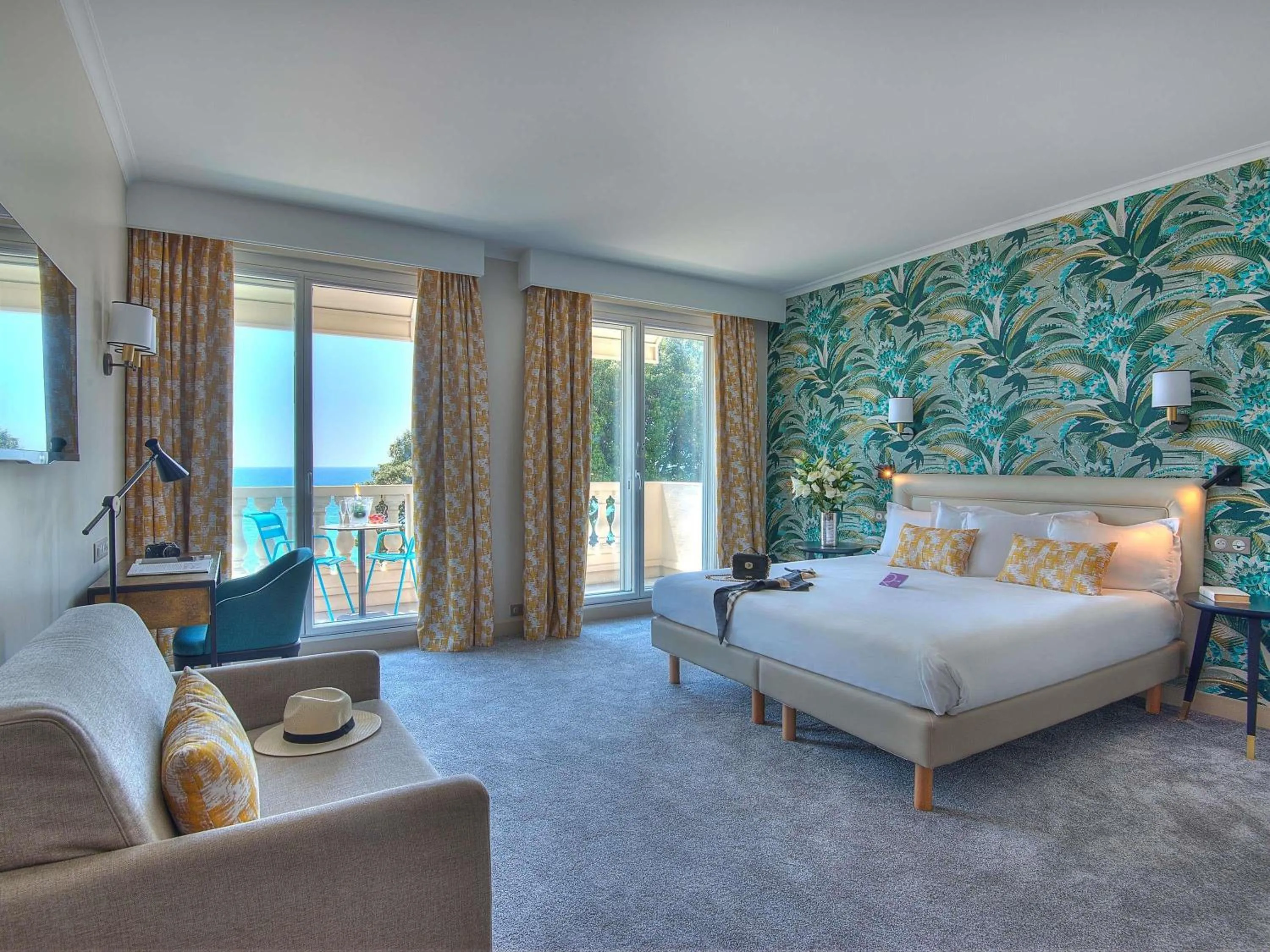 Bedroom, Bed in Mercure Nice Marché Aux Fleurs