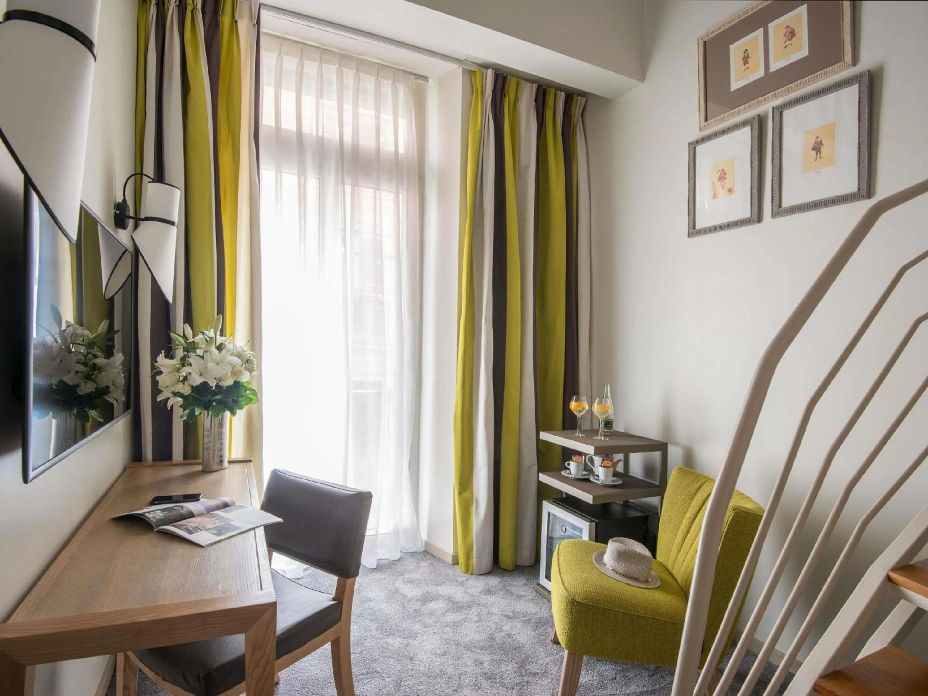 Bedroom in Mercure Nice Marché Aux Fleurs