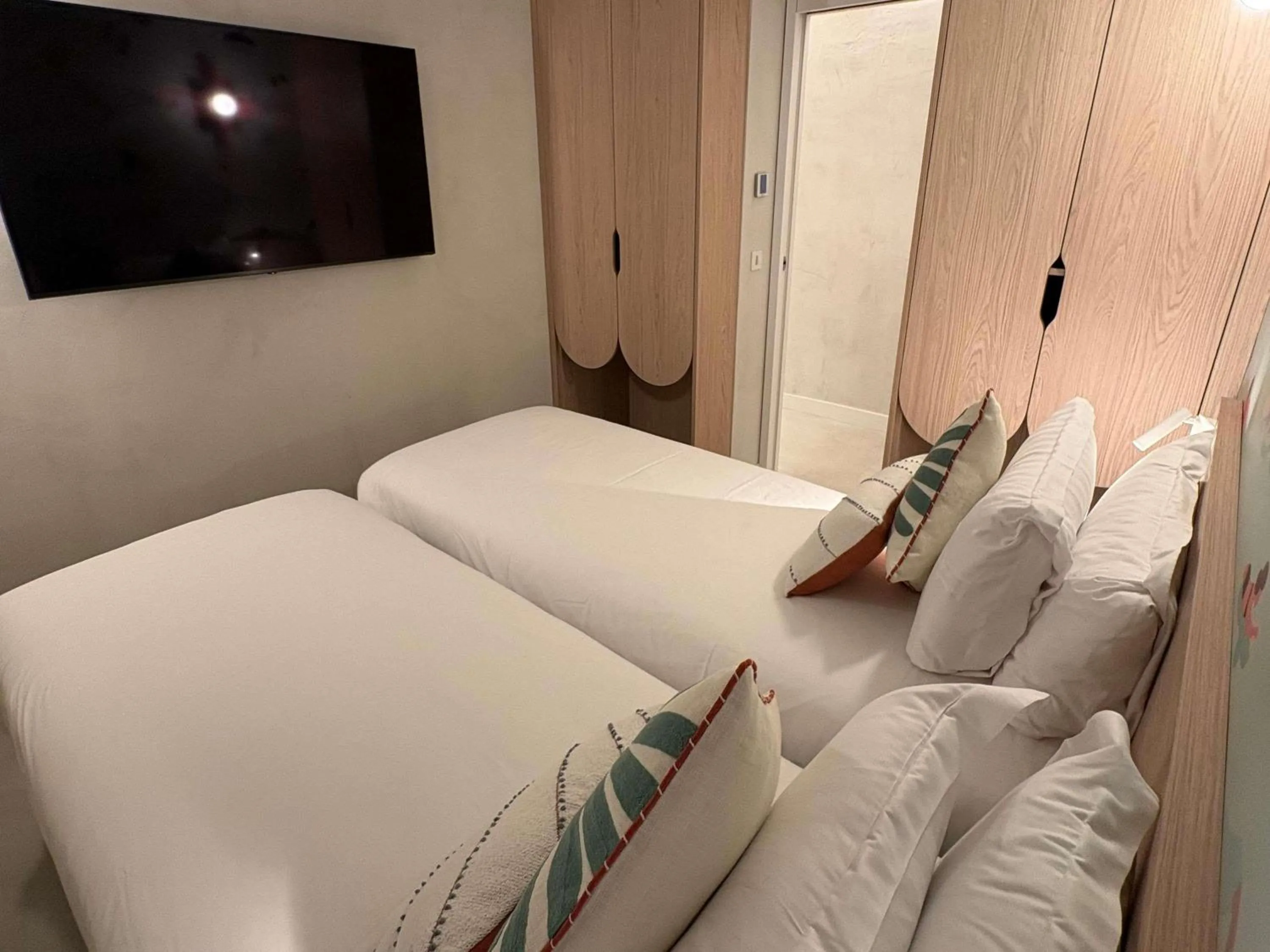 Bedroom, Bed in Mercure Nice Marché Aux Fleurs