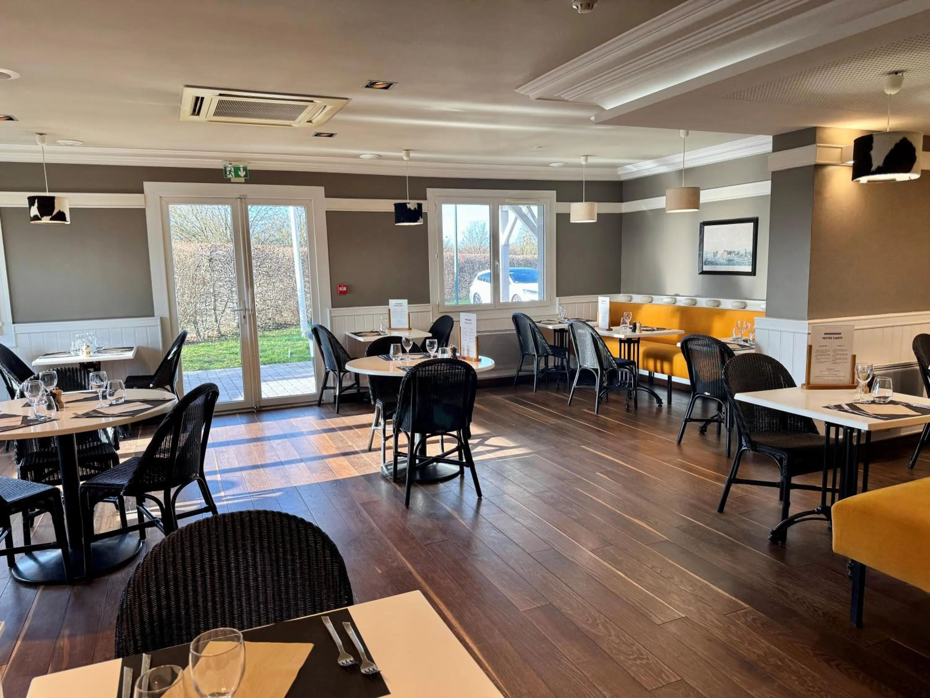 Restaurant/places to eat in ibis Dole Sud Choisey