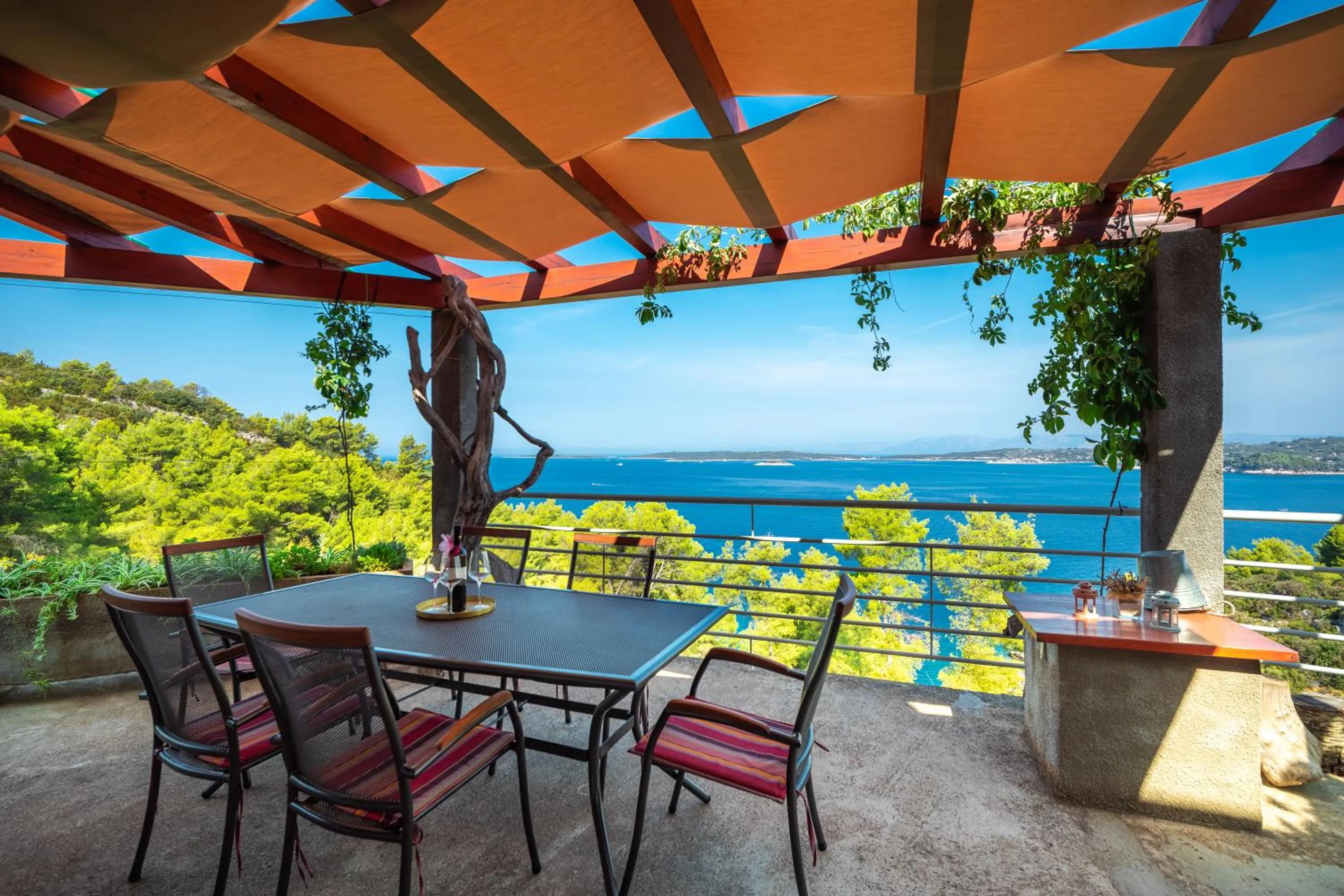 Balcony/Terrace in Holiday home Maslinova