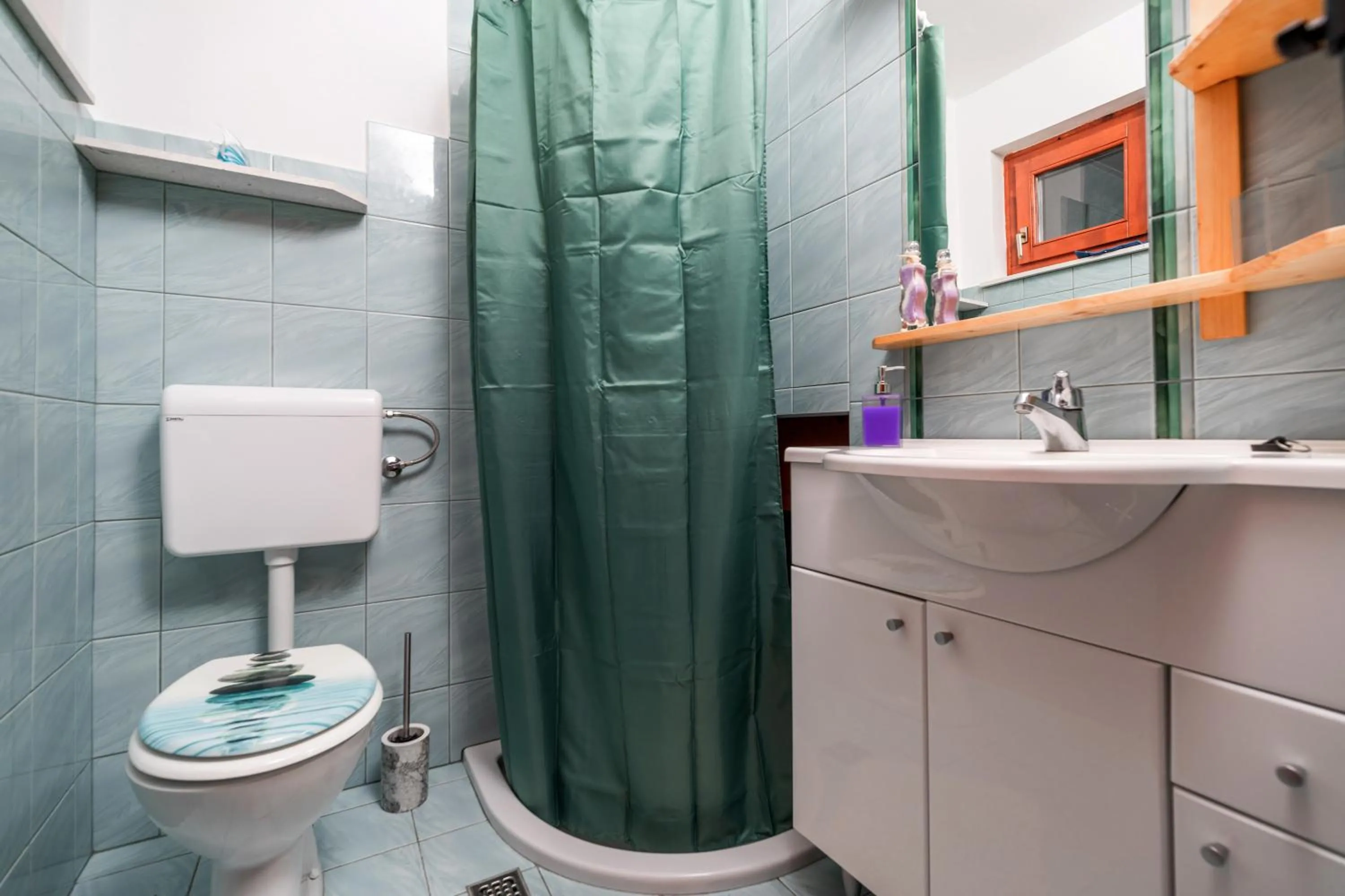Shower in Holiday home Maslinova
