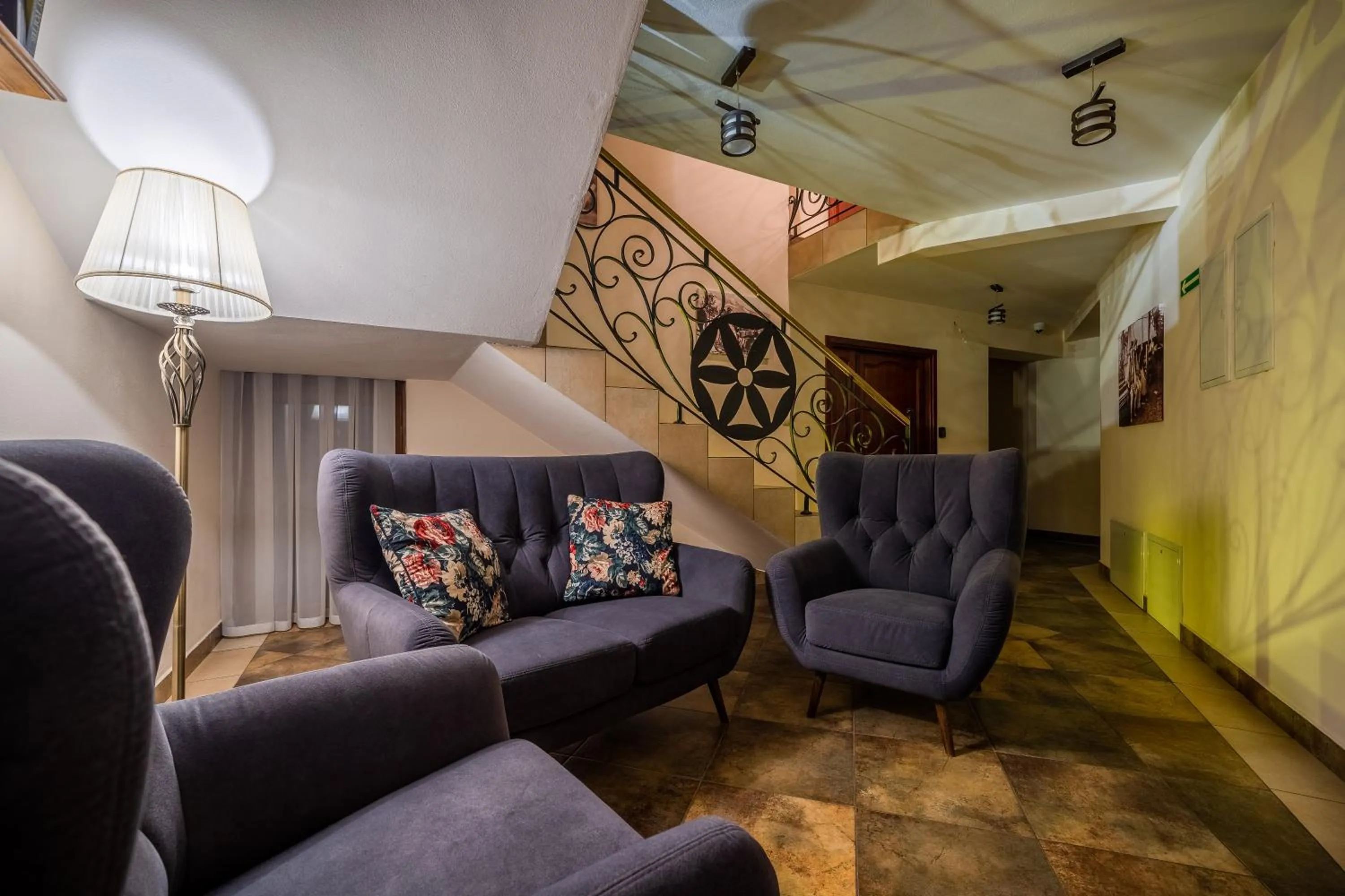 Property building in Willa Borowianka