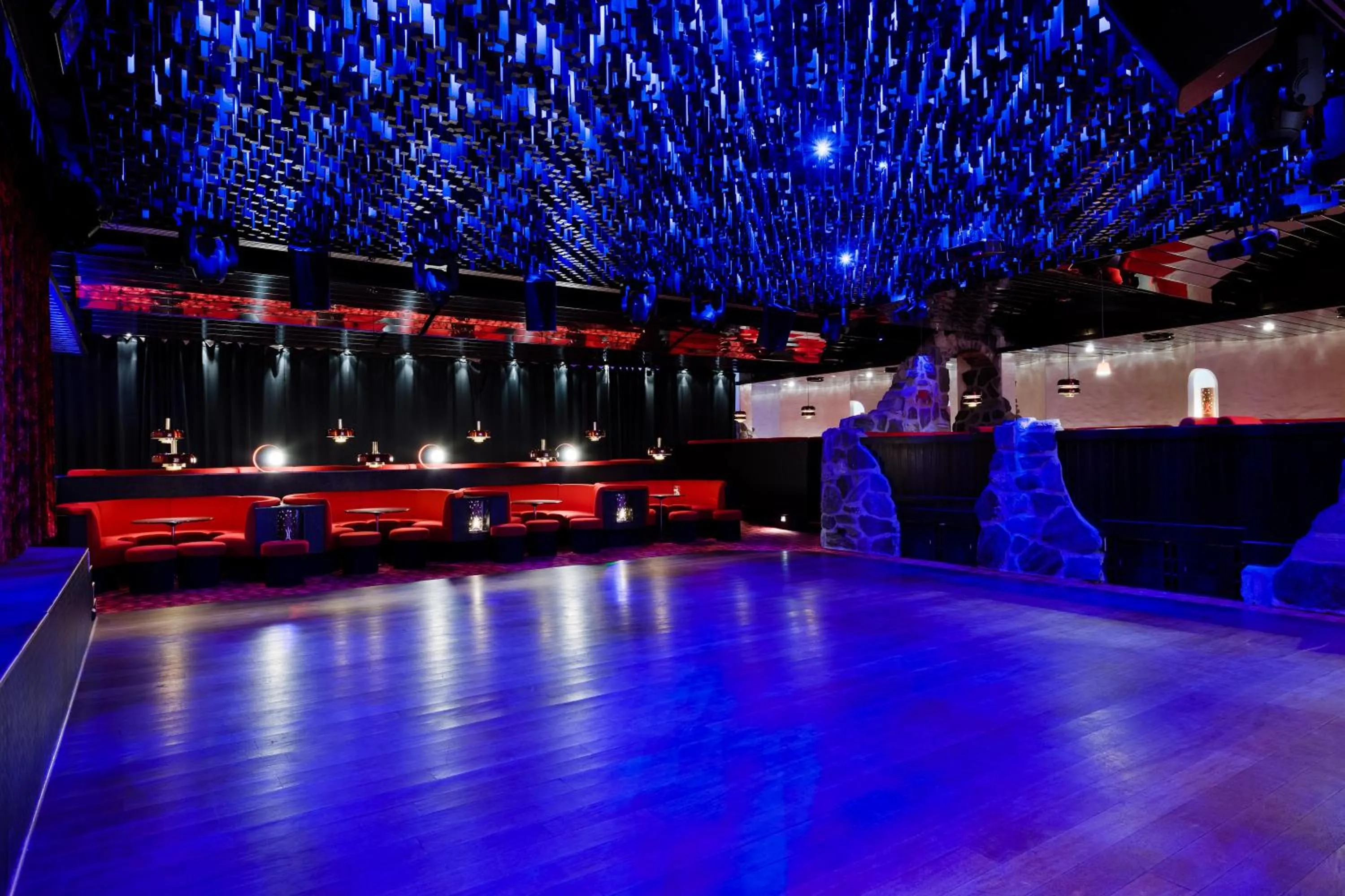 Nightclub / DJ in Hotel Alexandra Loen