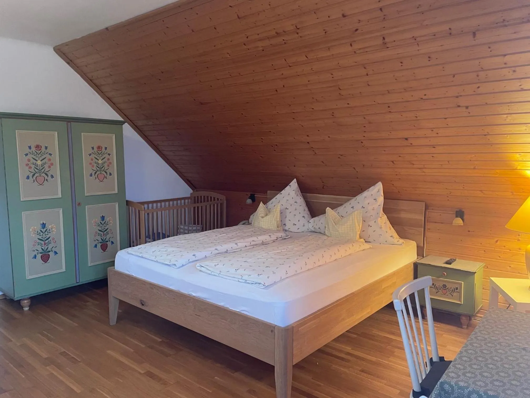 Photo of the whole room, Bed in Gasthof Martinihof