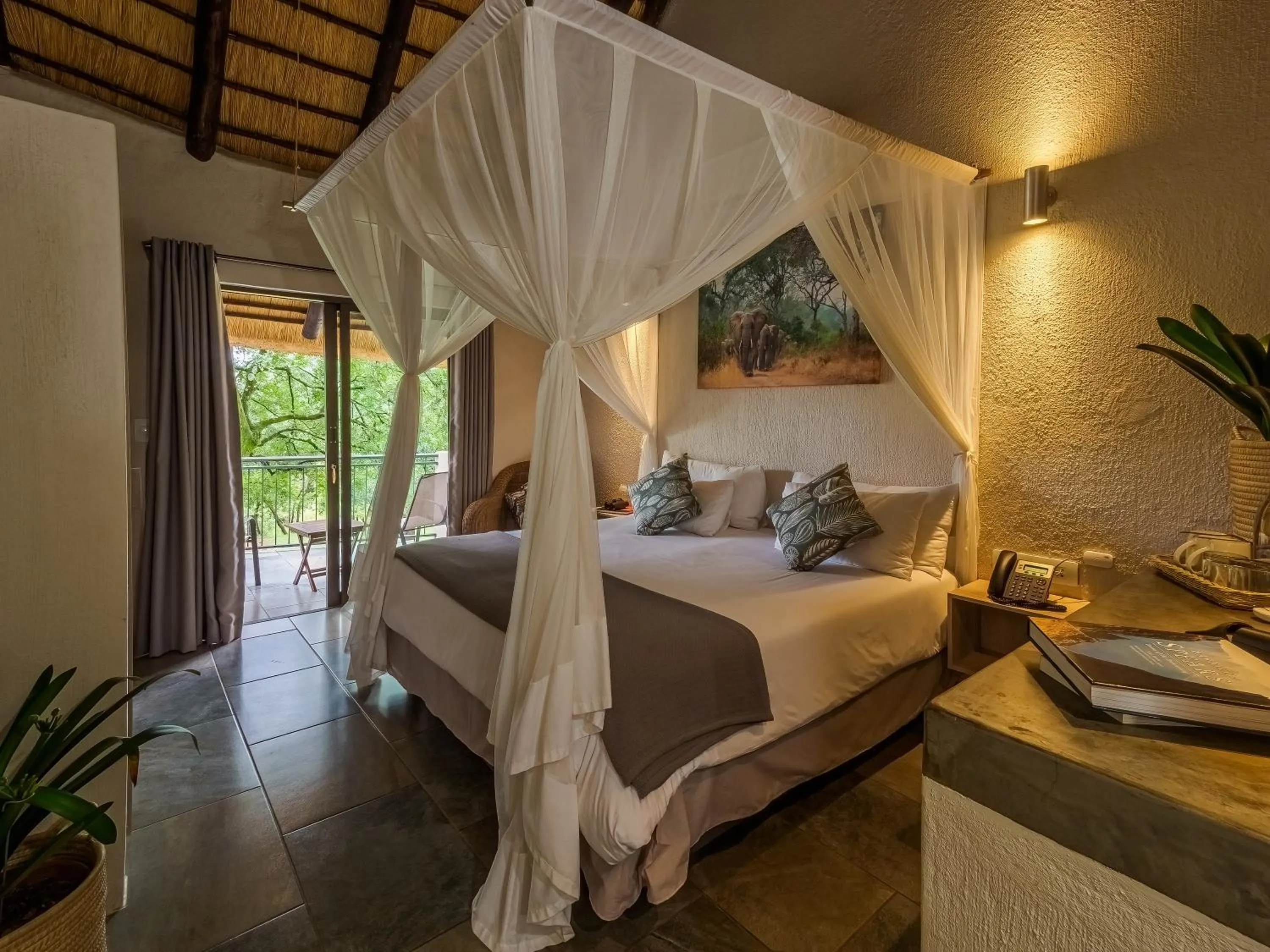 Photo of the whole room, Bed in Umbhaba Eco Lodge