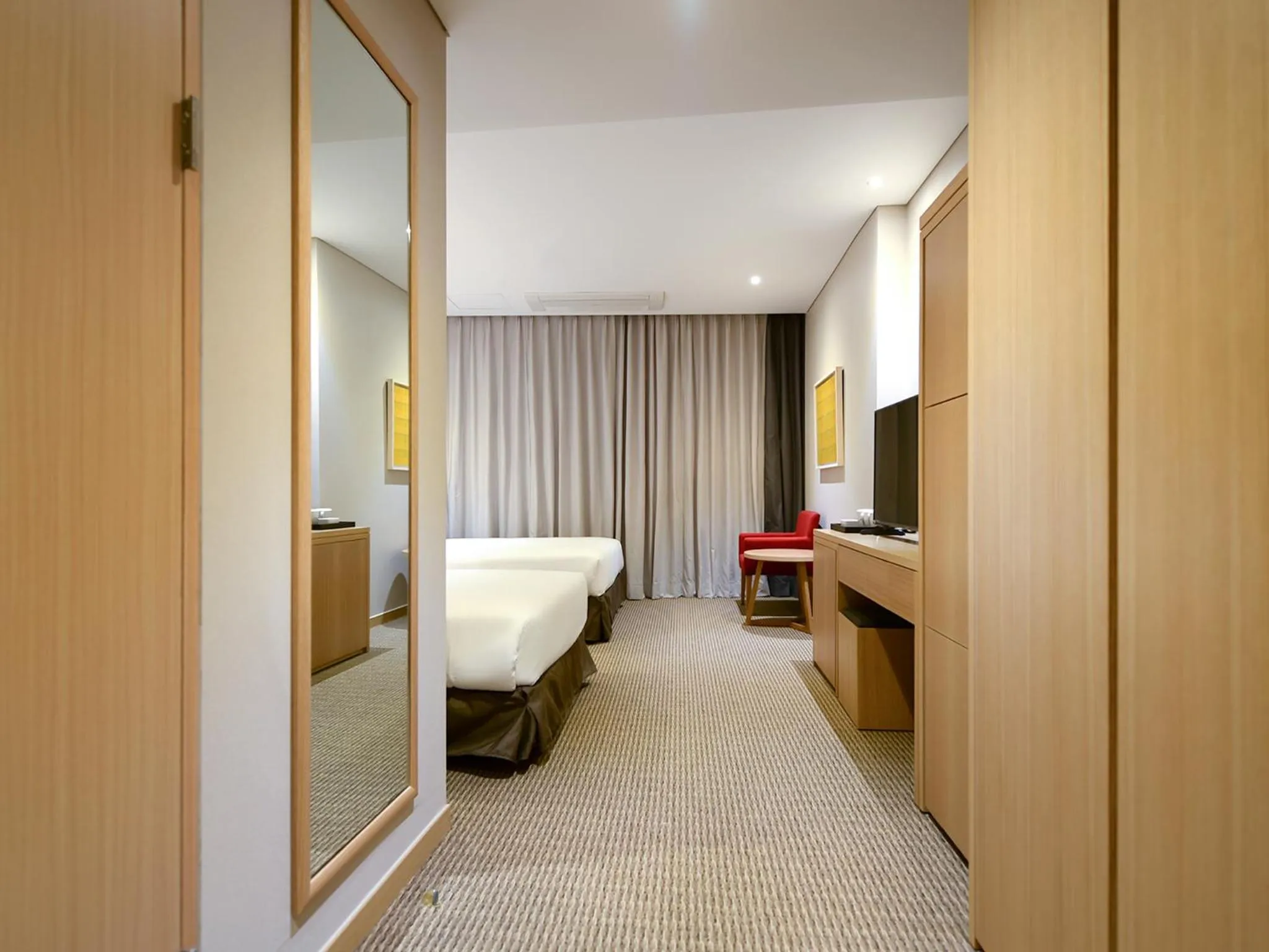 Photo of the whole room in Hotel New Oriental Myeongdong