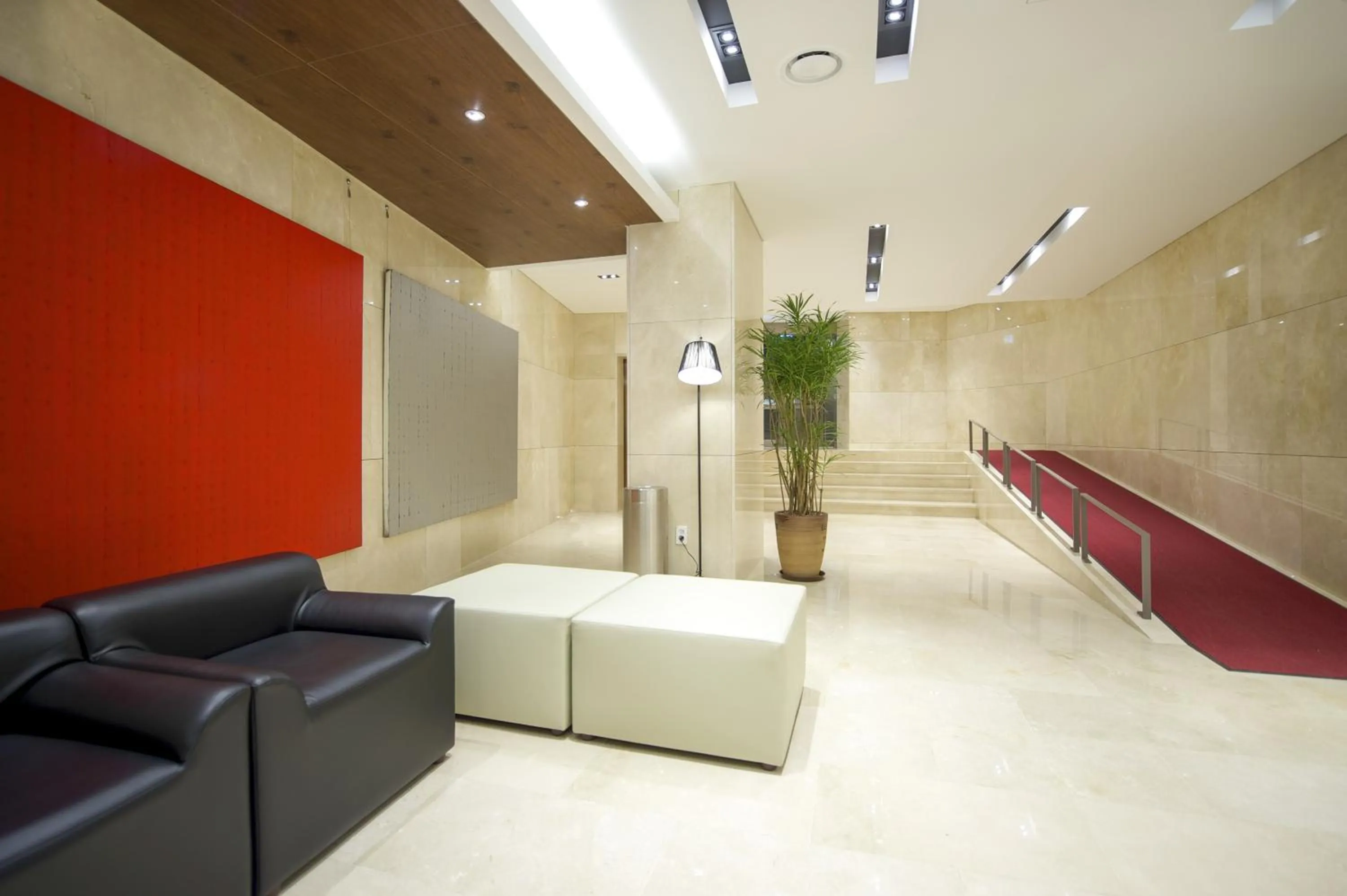 Area and facilities in Hotel New Oriental Myeongdong