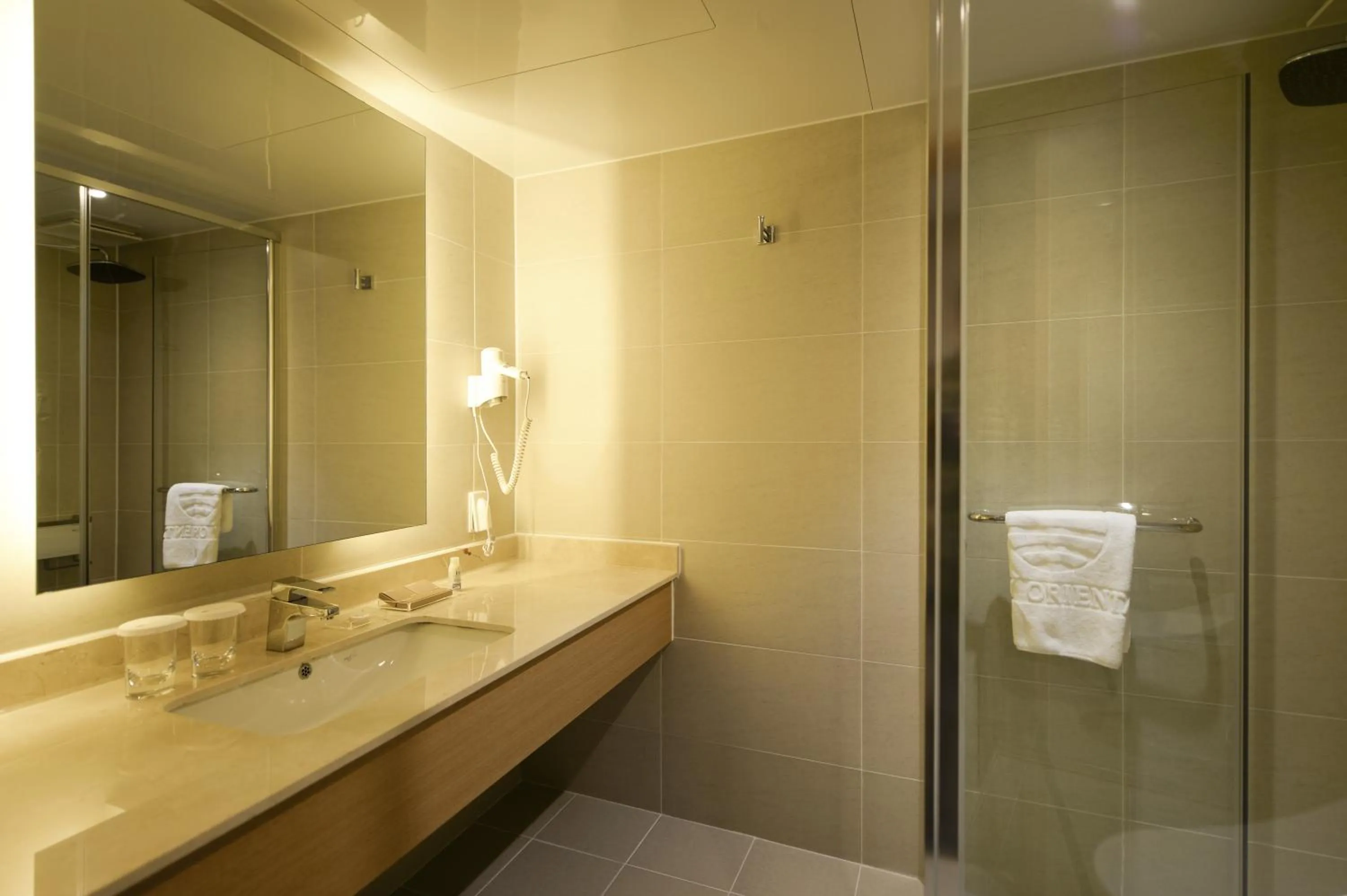 Bathroom in Hotel New Oriental Myeongdong