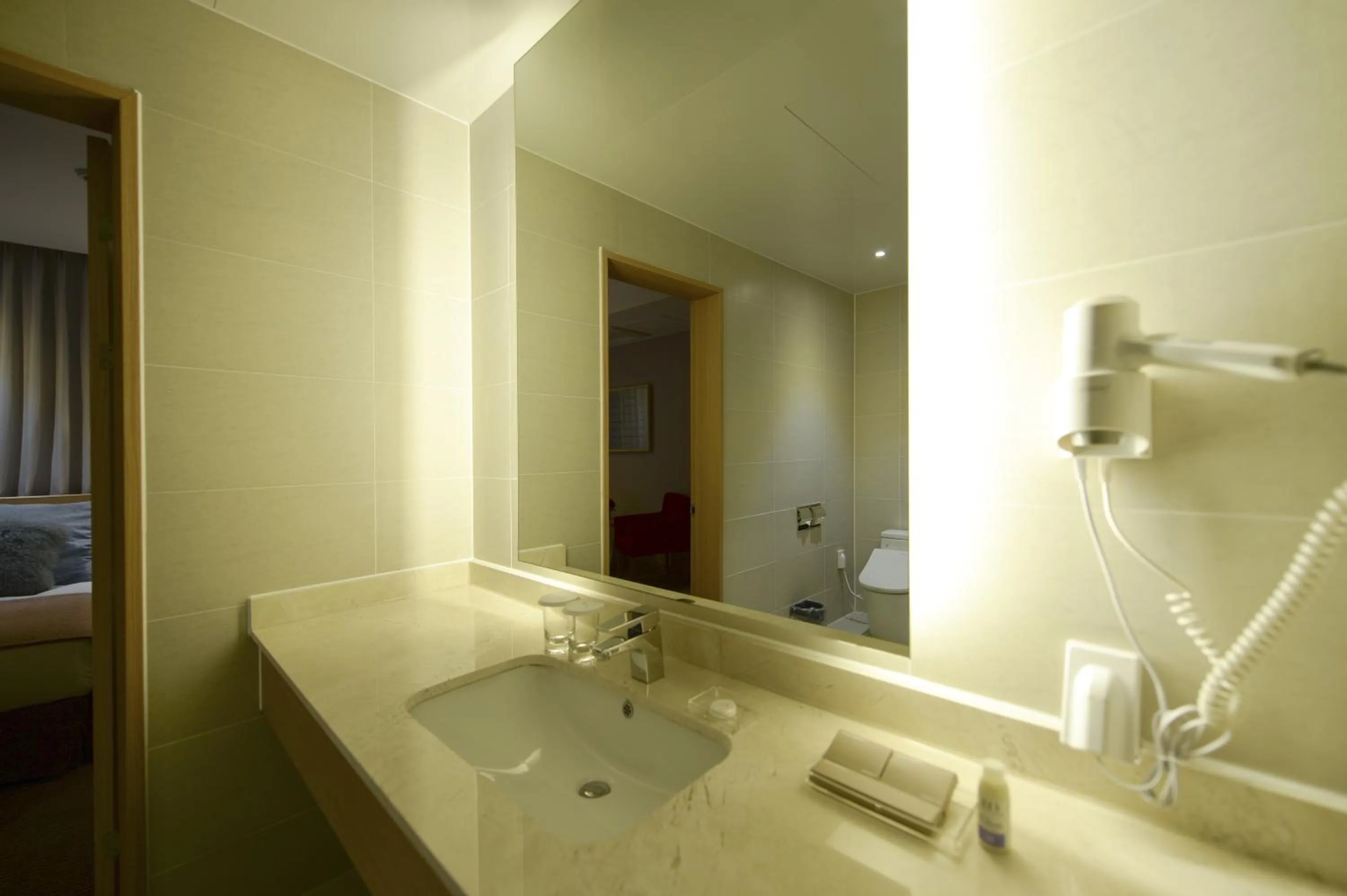 Bathroom in Hotel New Oriental Myeongdong