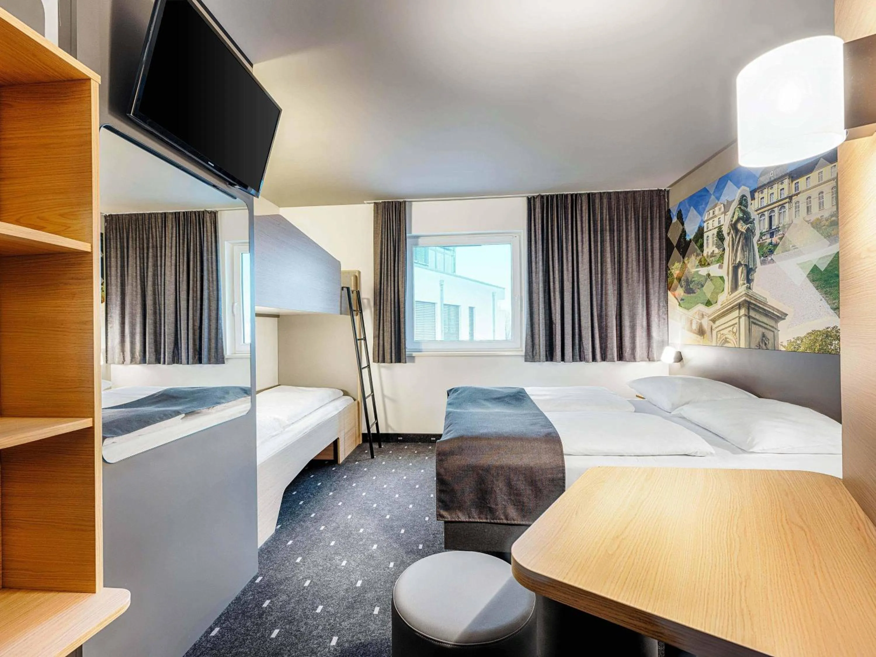 Photo of the whole room, Bed in B&B Hotel Bonn-West