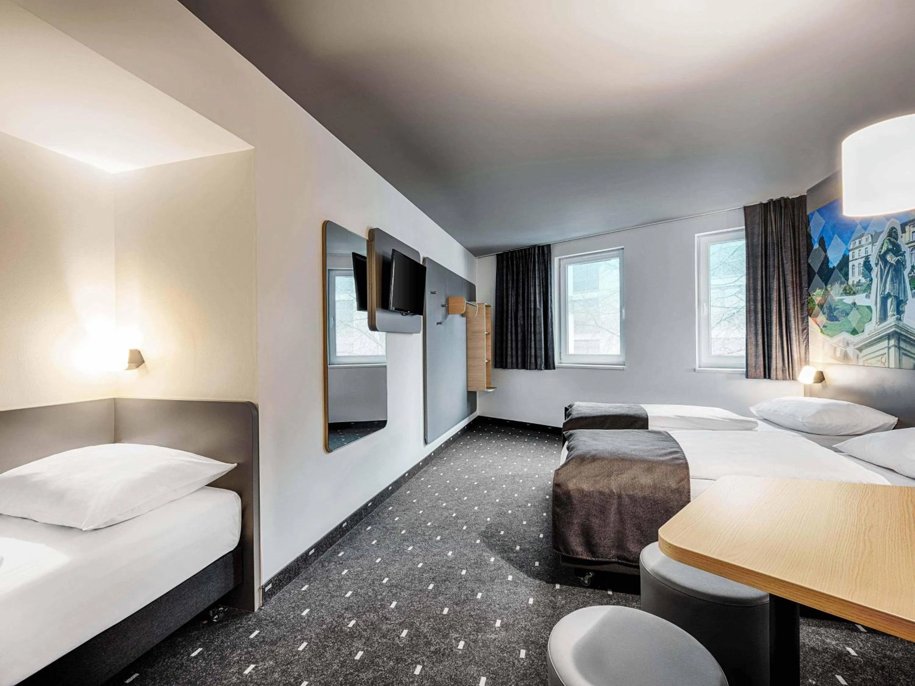 Photo of the whole room, Bed in B&B Hotel Bonn-West