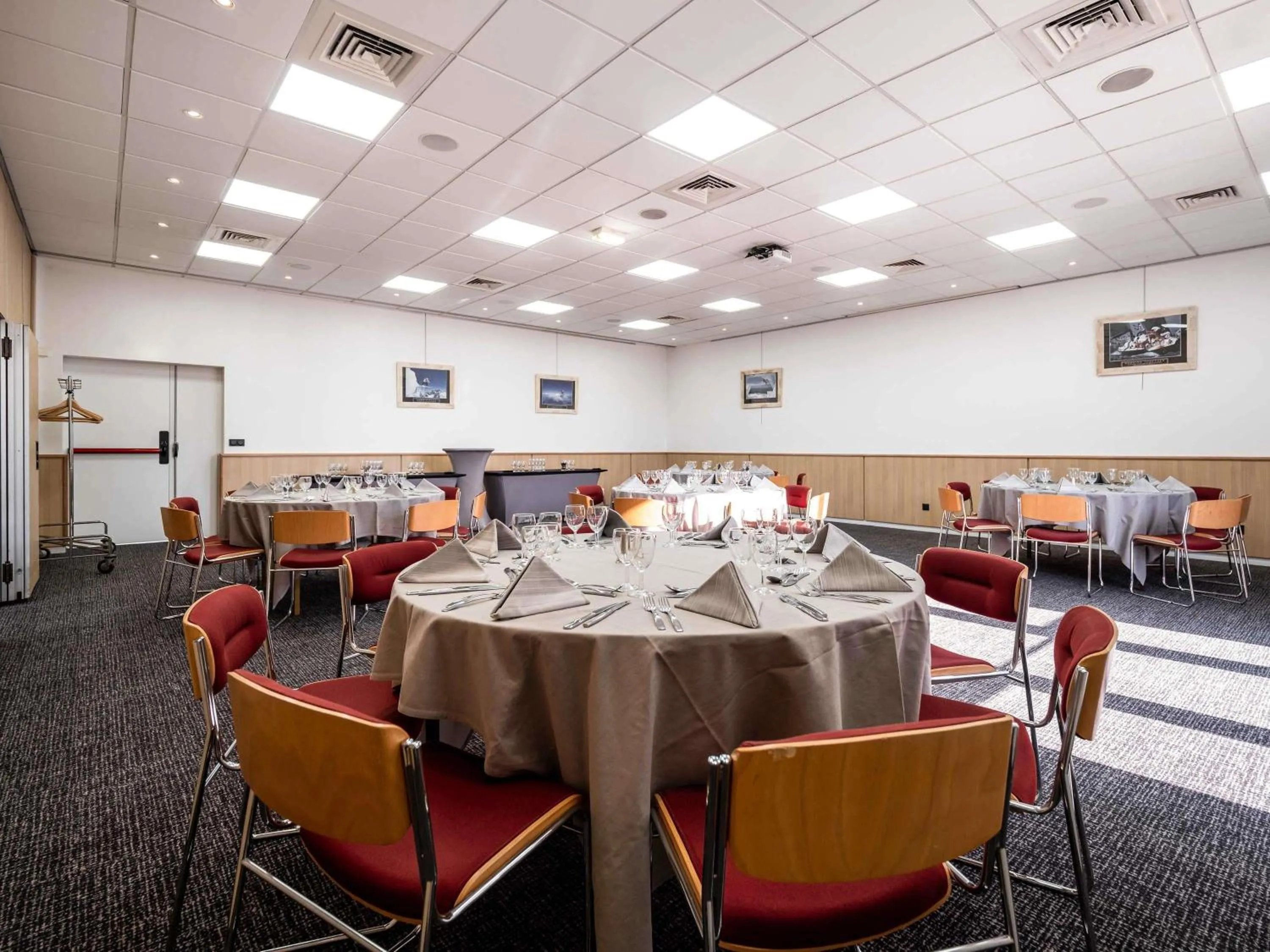 Meeting/conference room in Mercure Tours Sud