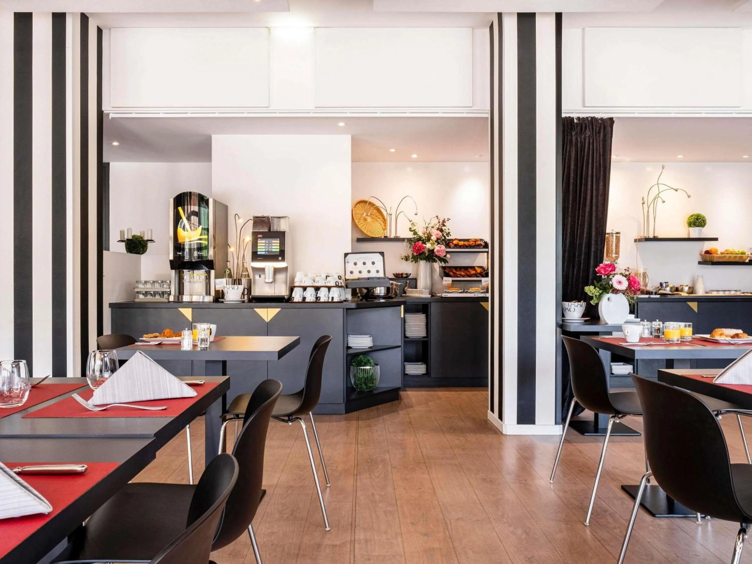 Breakfast in Mercure Tours Sud