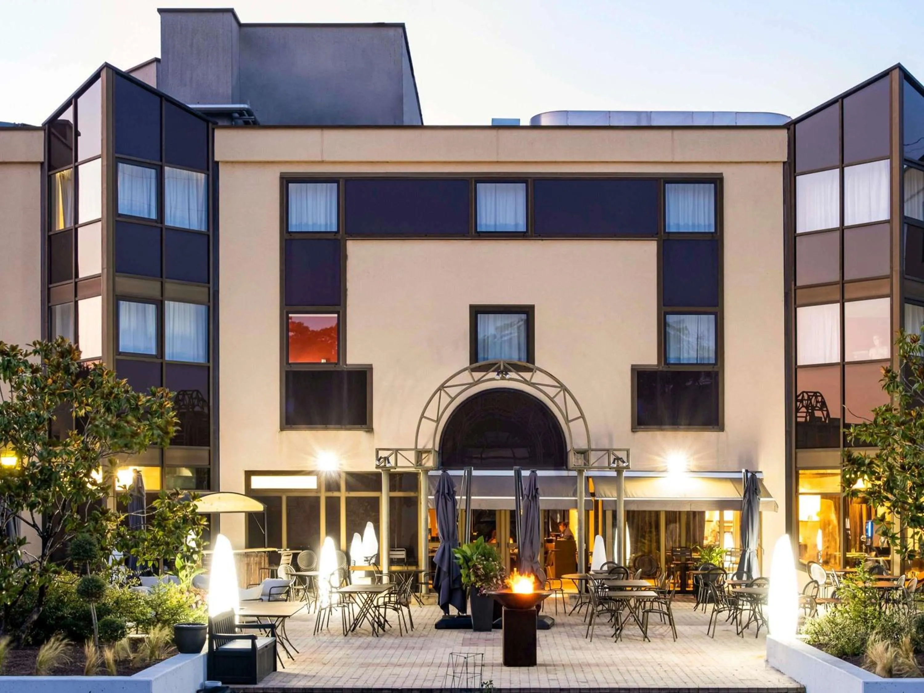 Restaurant/places to eat in Mercure Tours Sud