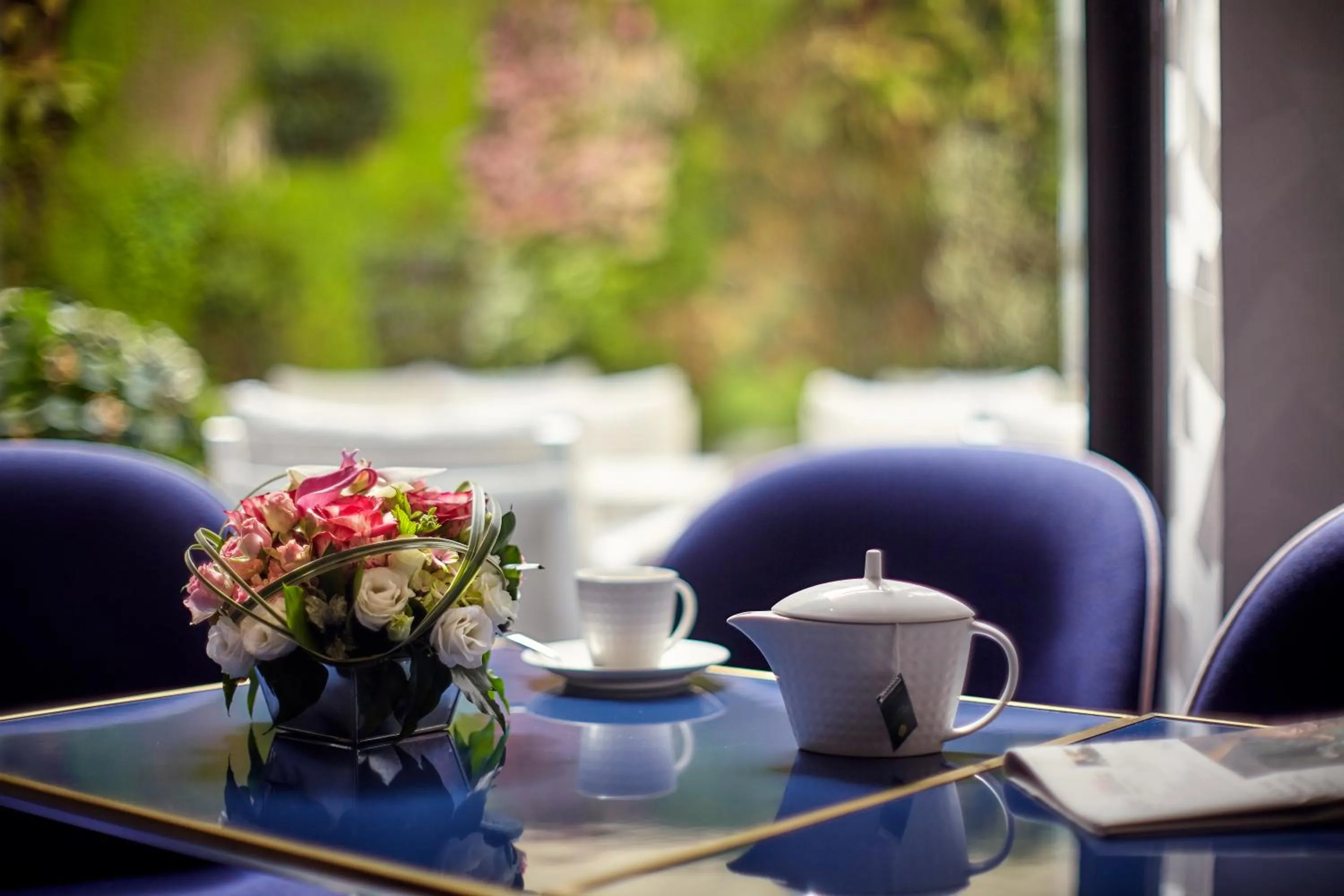 Lounge or bar in Mercure Paris Opera Garnier Hôtel & Spa