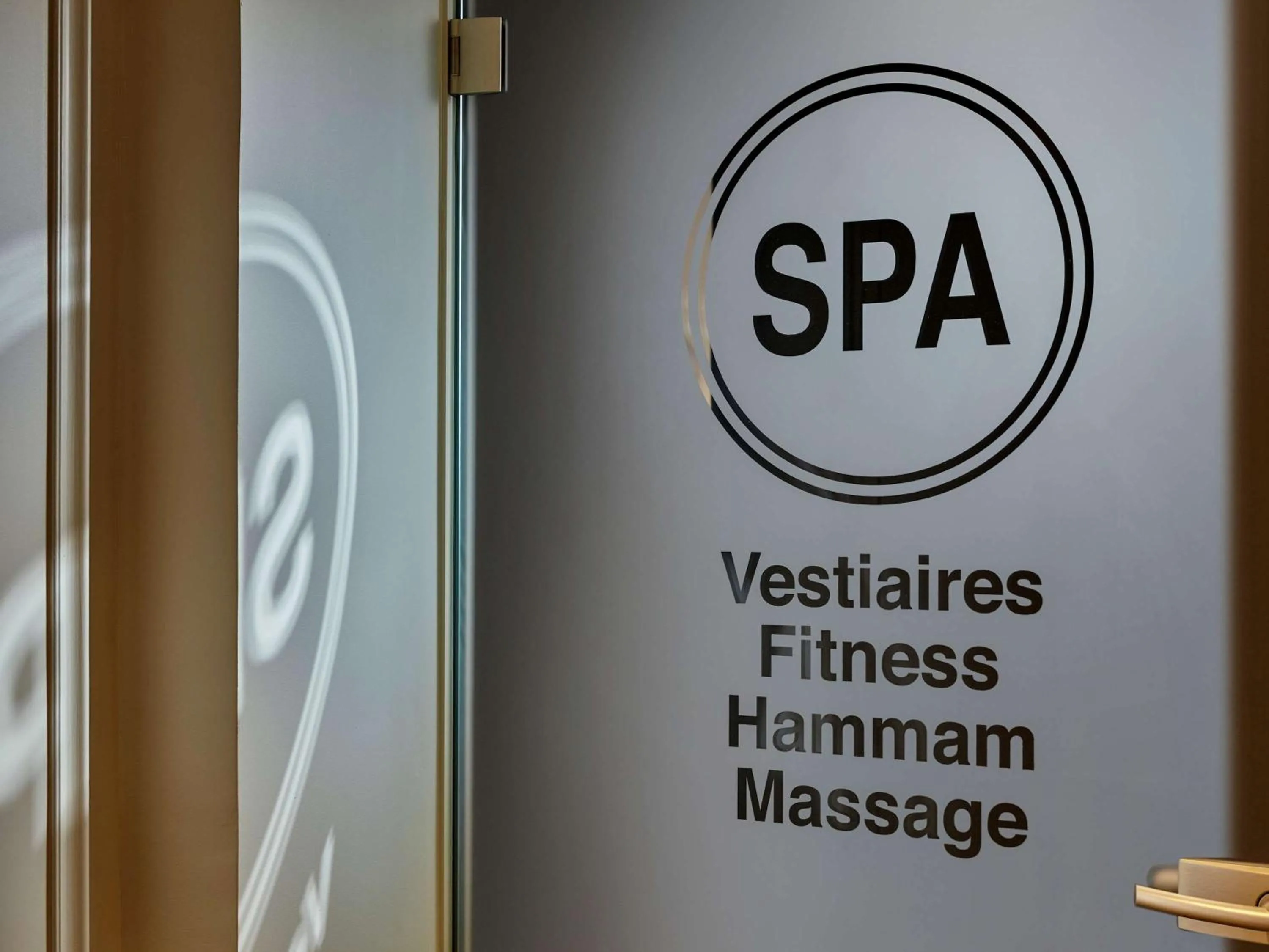 Spa and wellness centre/facilities in Mercure Paris Opera Garnier Hôtel & Spa